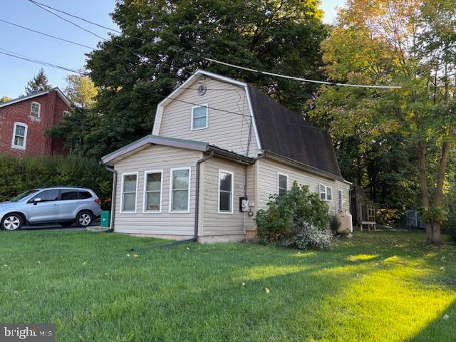 2 bed, 1 bath 2 story in Ephrata Boro. 1 Car attached garage. Updated kitchen. Sit on the back deck and enjoy the nature trees which makes this a park-like setting. Property under contract for comp purposes.
