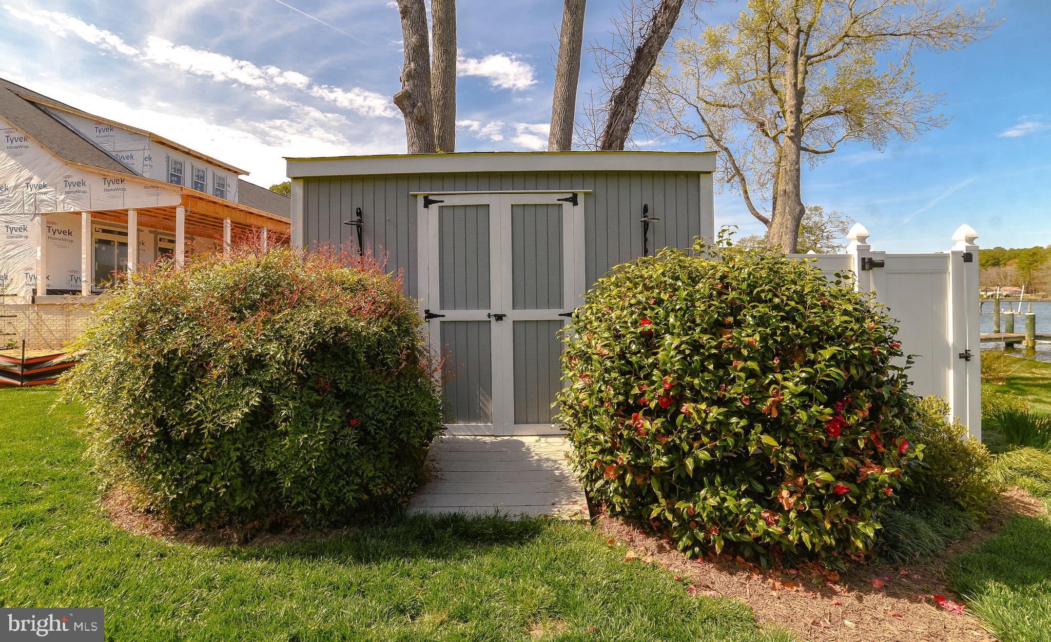 MCKAYS BEACH - Residential