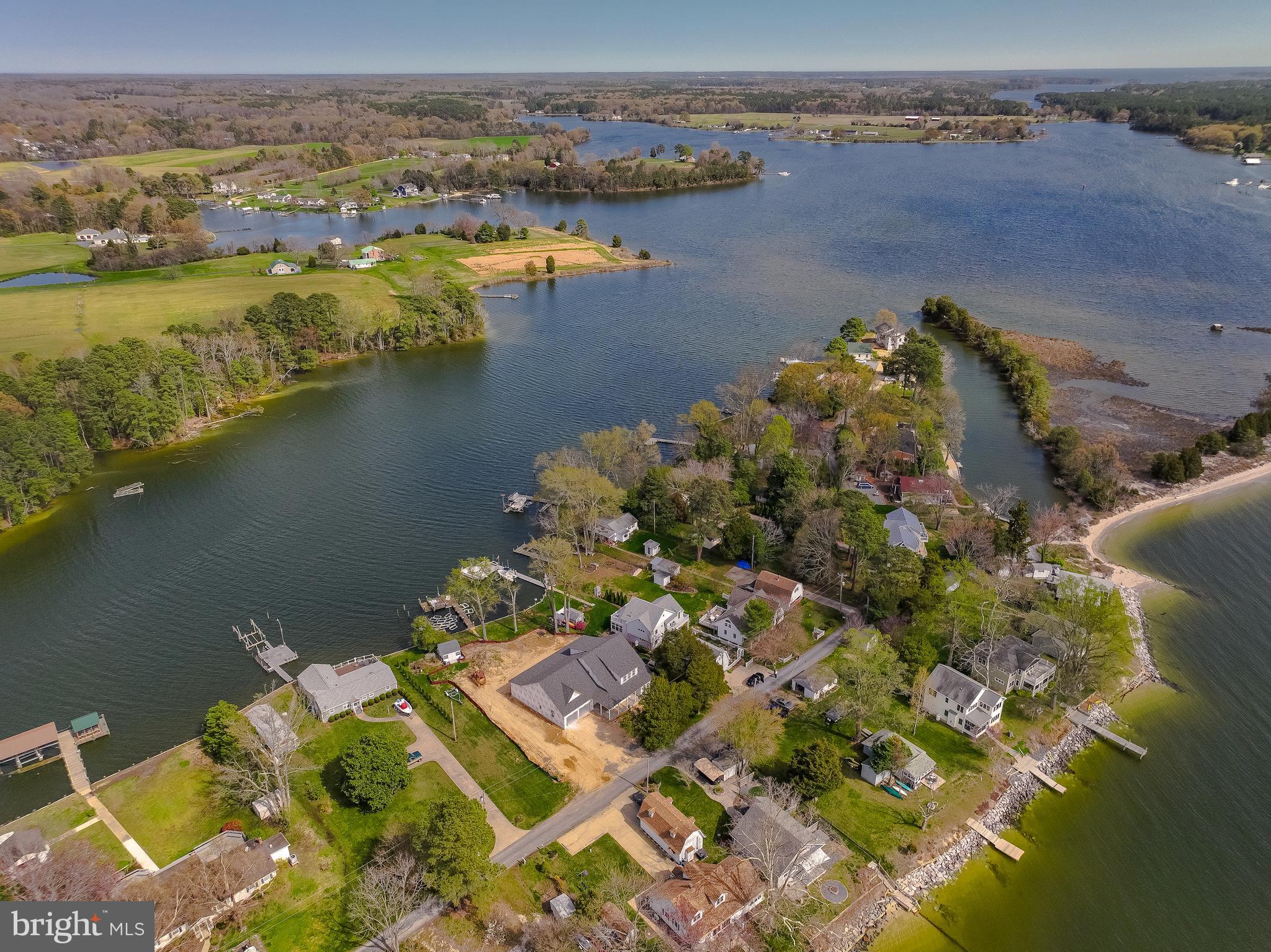 MCKAYS BEACH - Residential