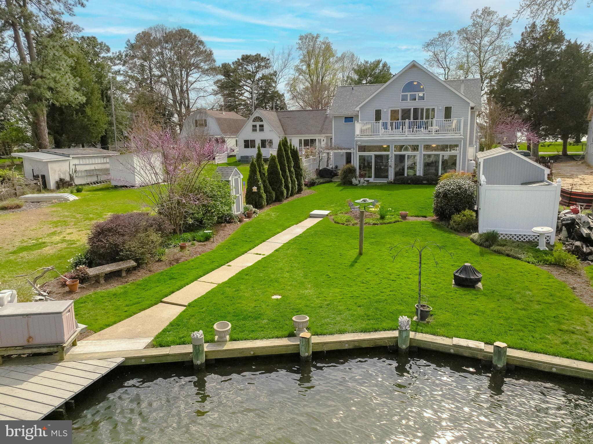 MCKAYS BEACH - Residential