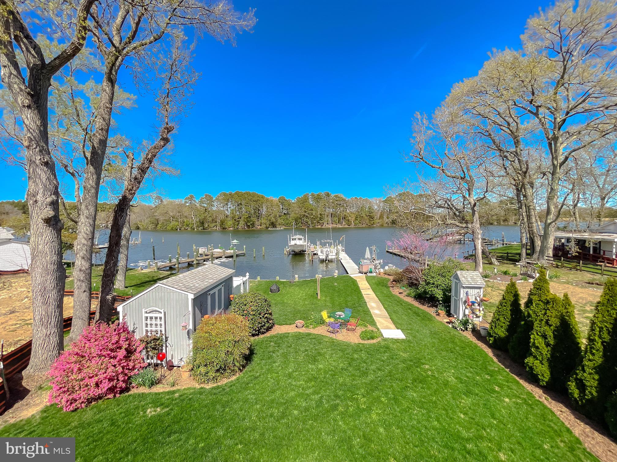 MCKAYS BEACH - Residential