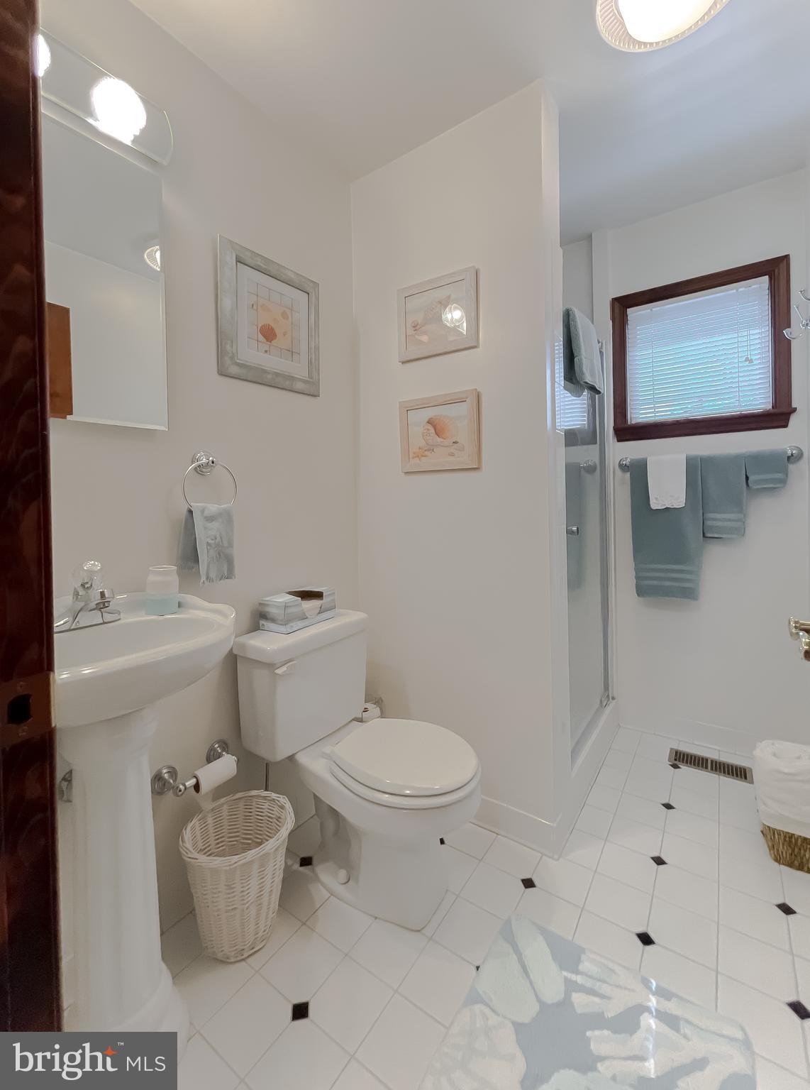 MCKAYS BEACH - Residential