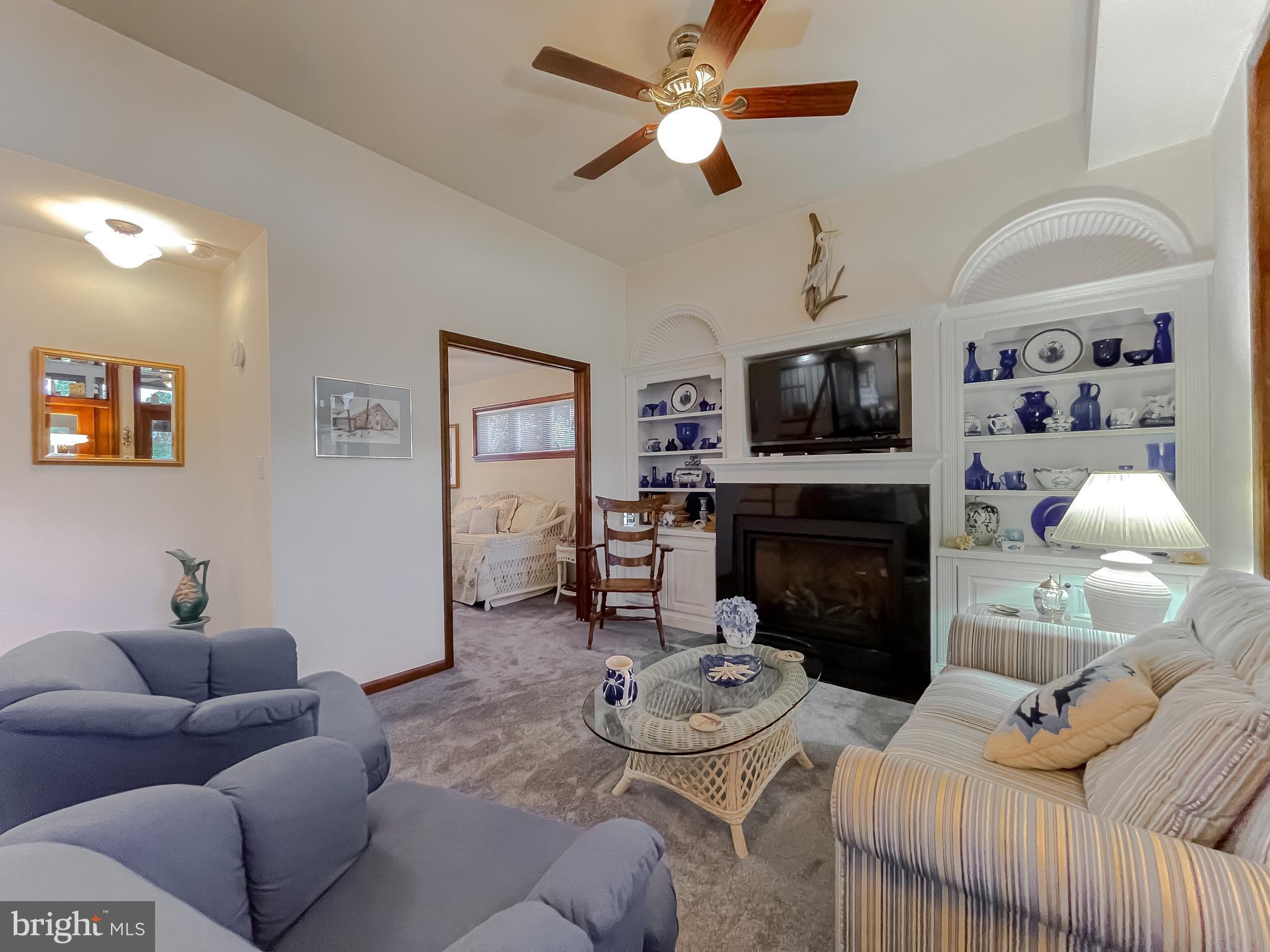 MCKAYS BEACH - Residential