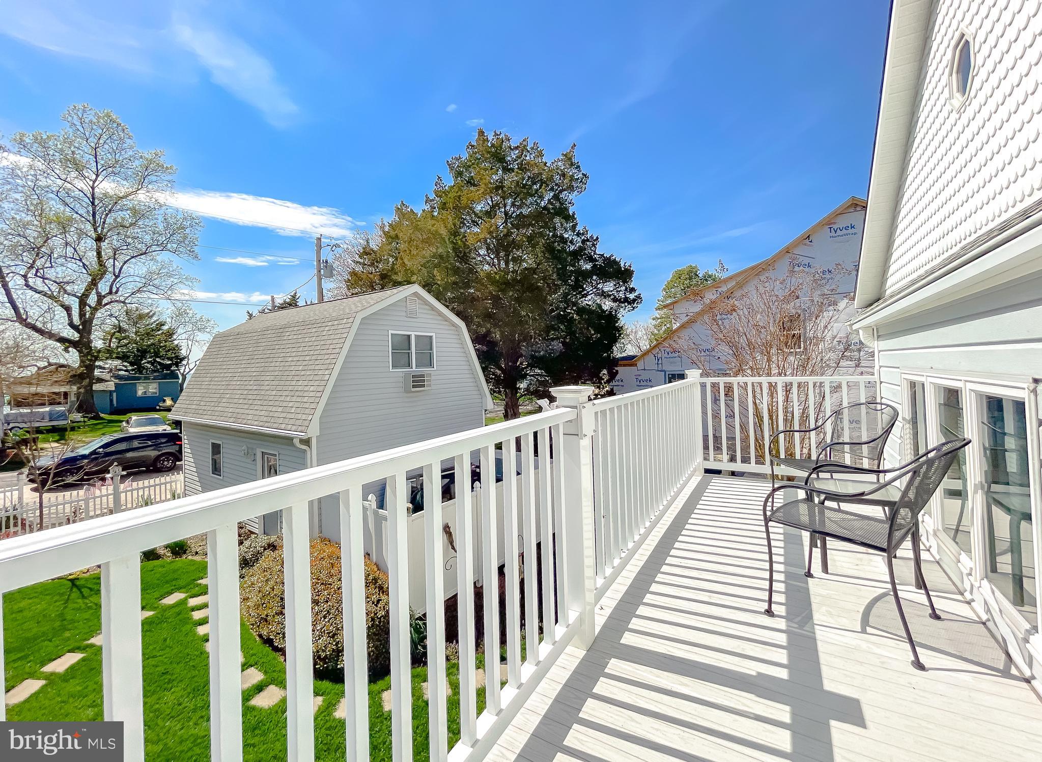 MCKAYS BEACH - Residential