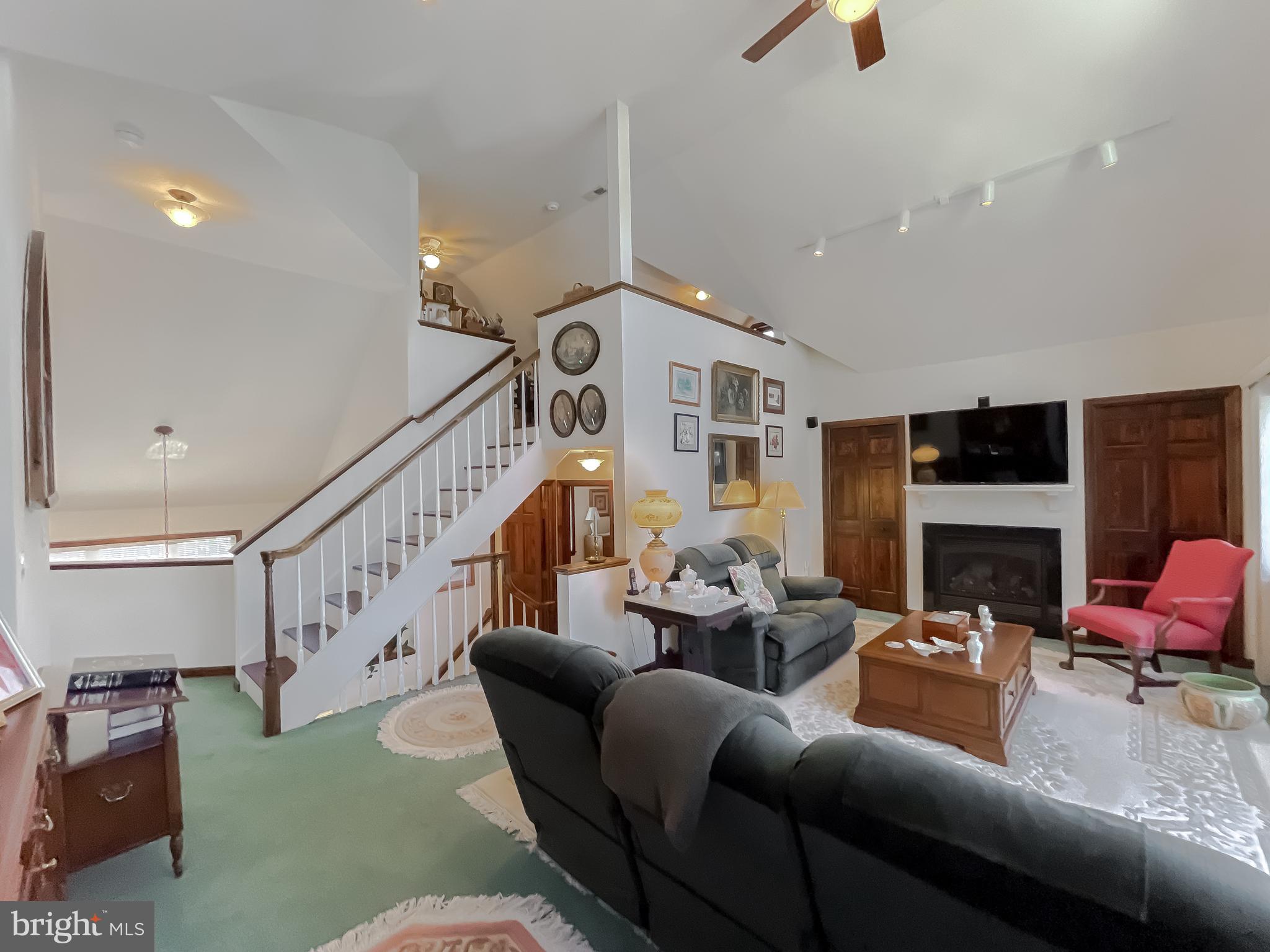 MCKAYS BEACH - Residential