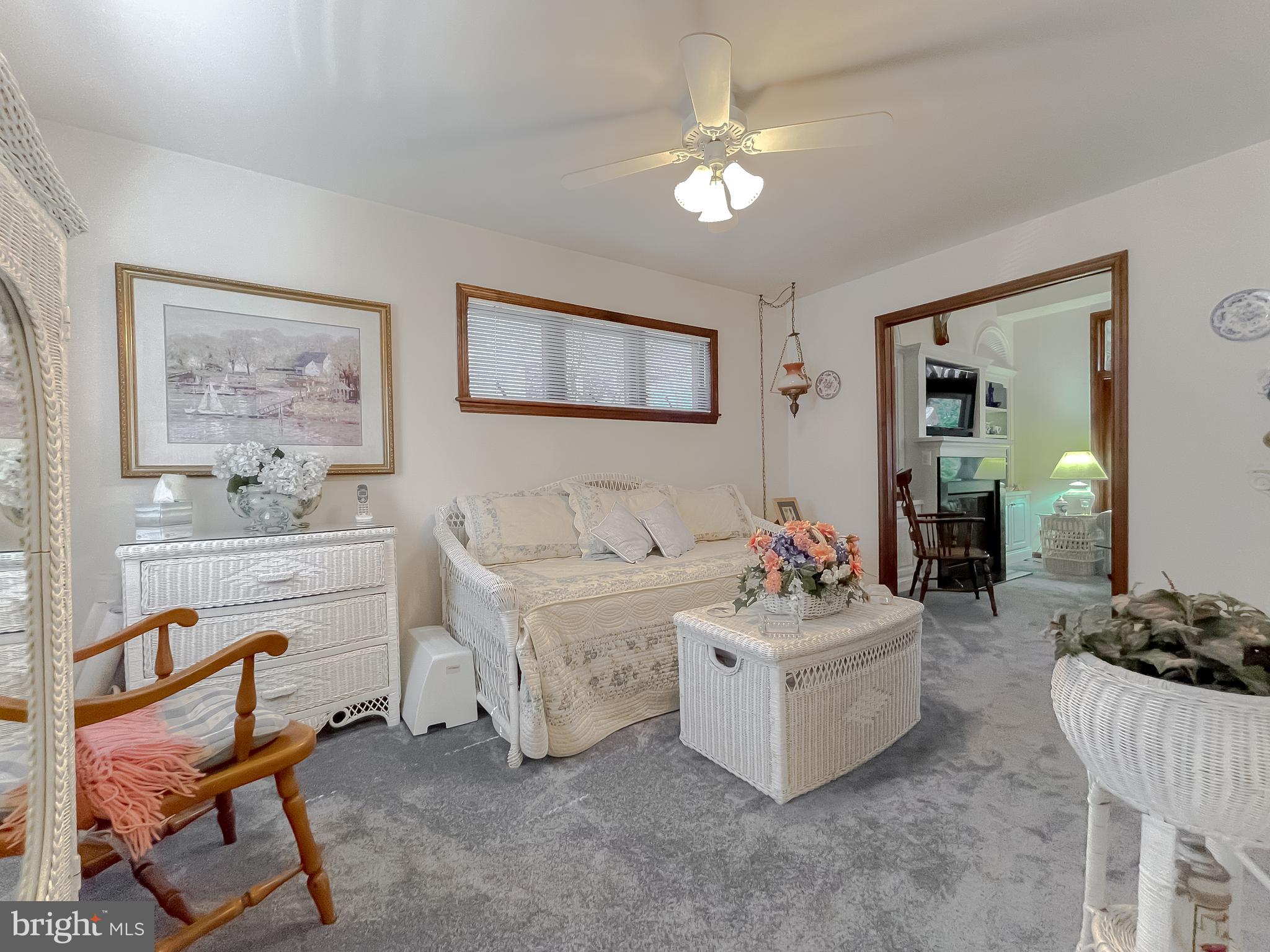 MCKAYS BEACH - Residential