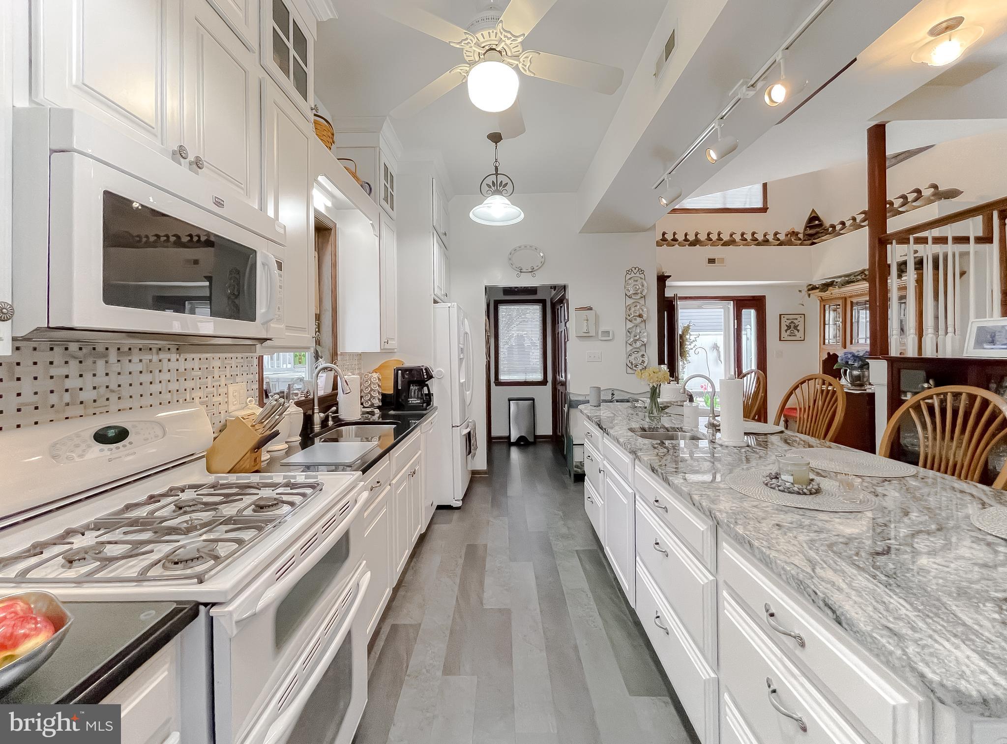 MCKAYS BEACH - Residential