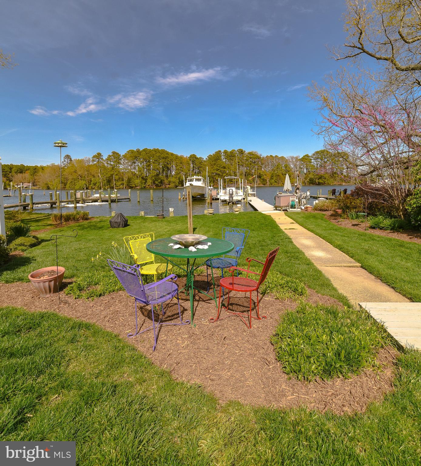 MCKAYS BEACH - Residential