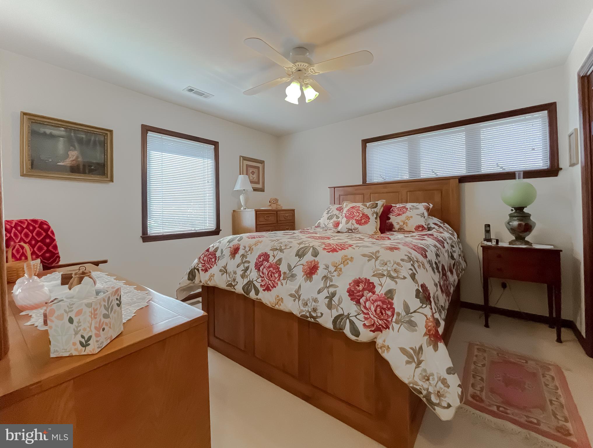 MCKAYS BEACH - Residential