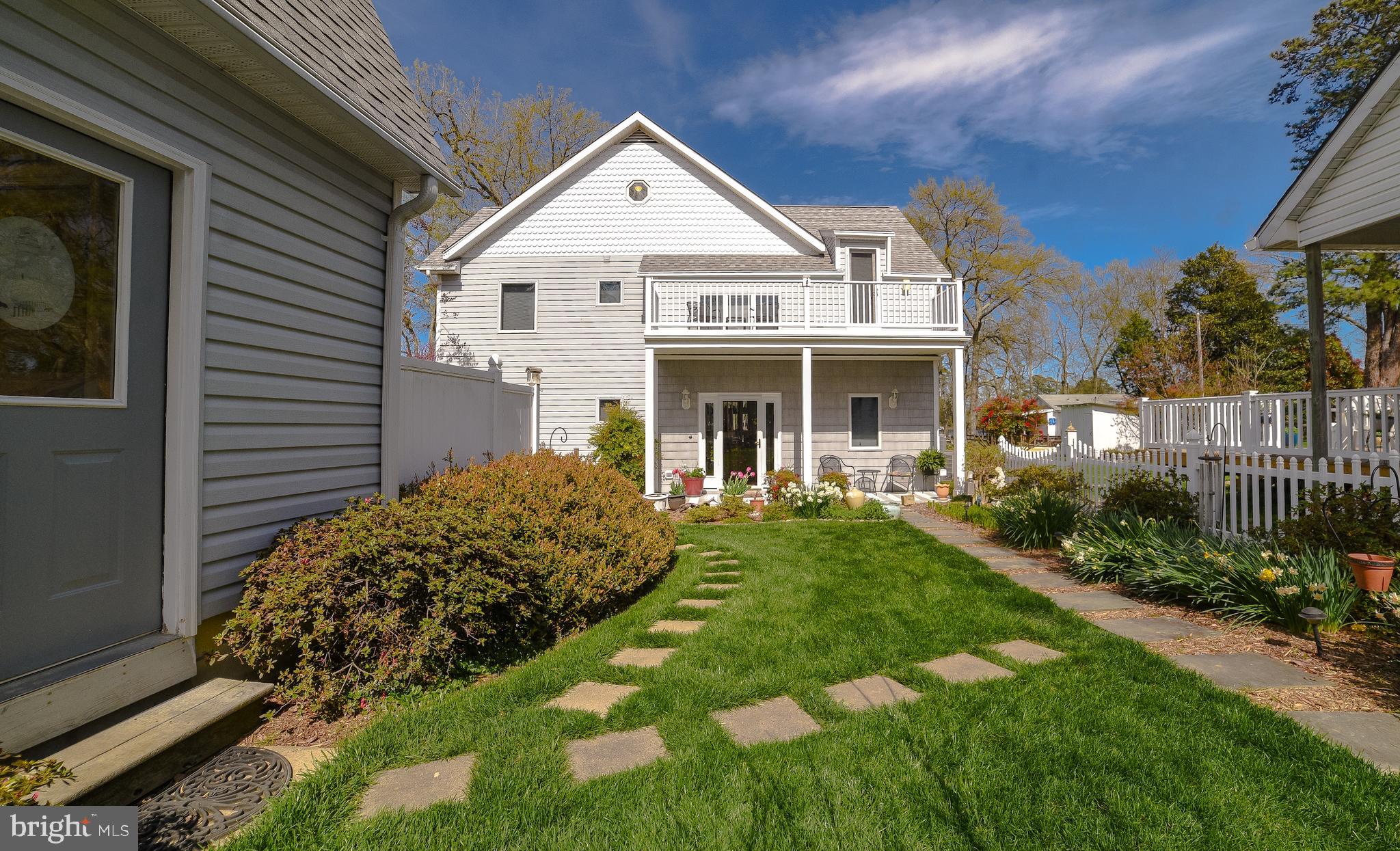 MCKAYS BEACH - Residential