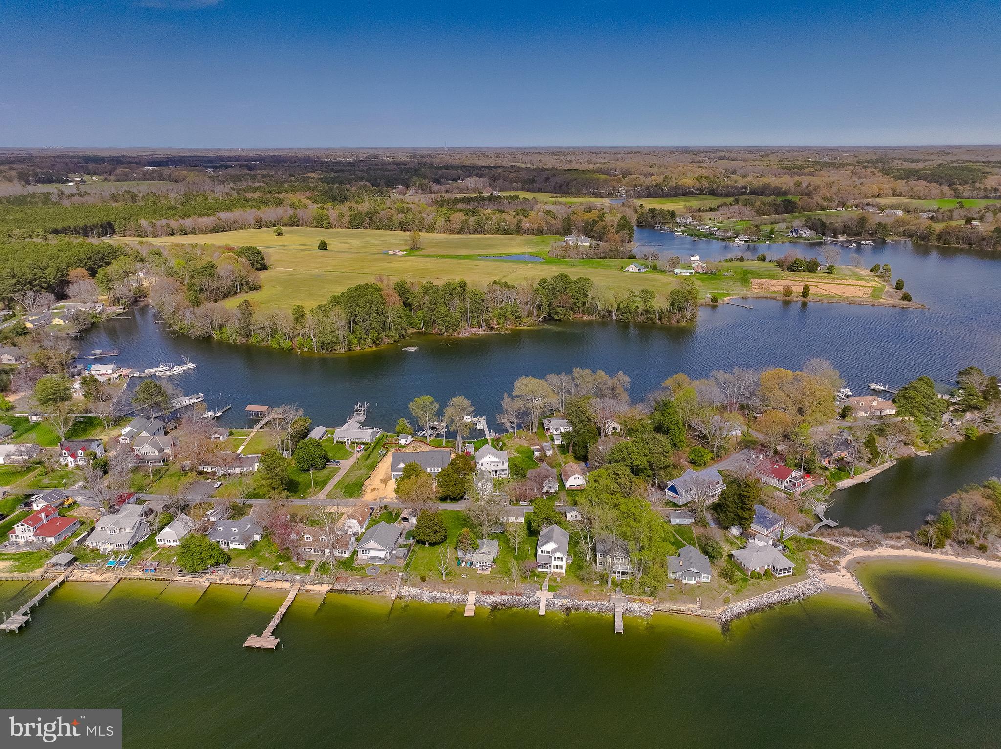 MCKAYS BEACH - Residential