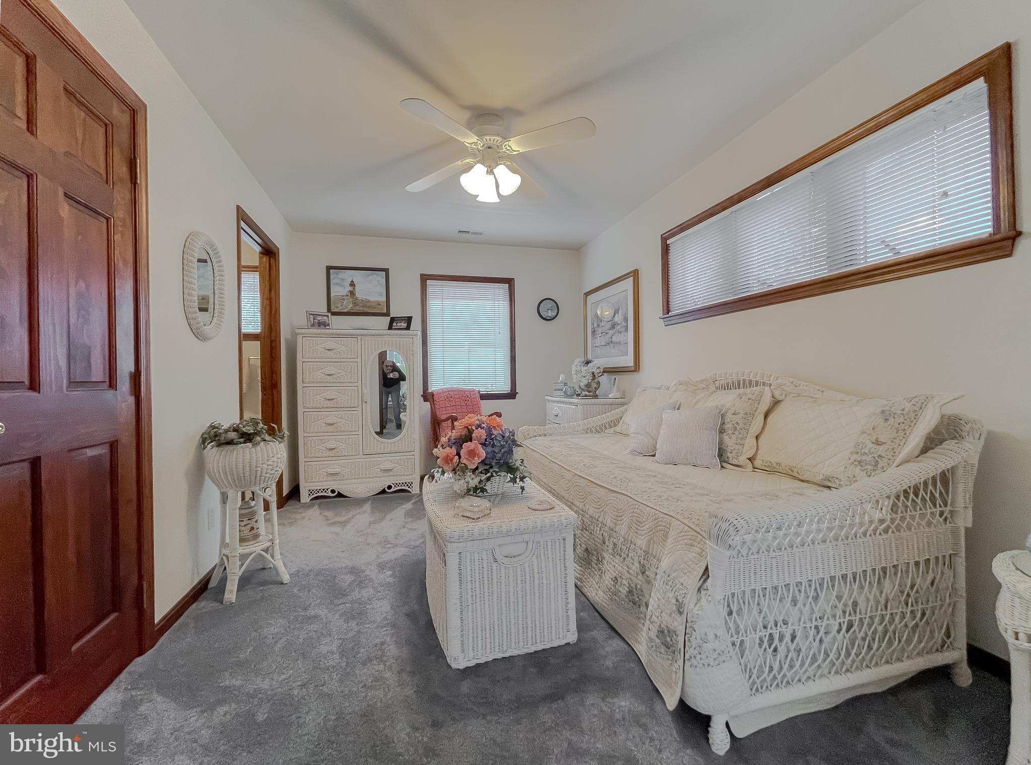 MCKAYS BEACH - Residential