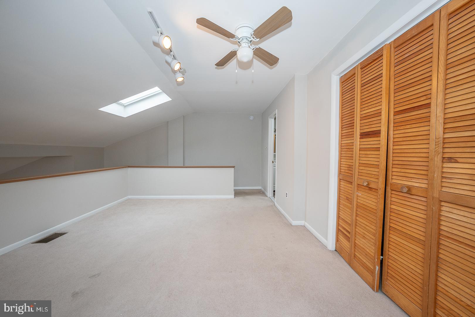 HICKORY HILL - Residential