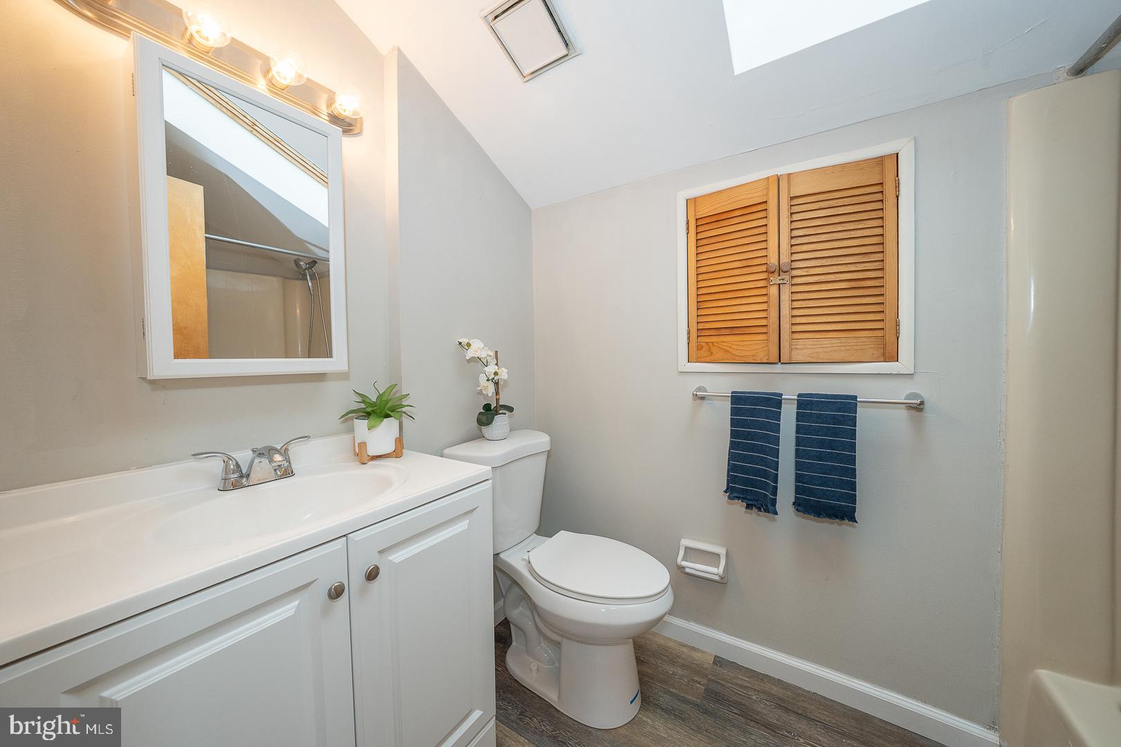 HICKORY HILL - Residential