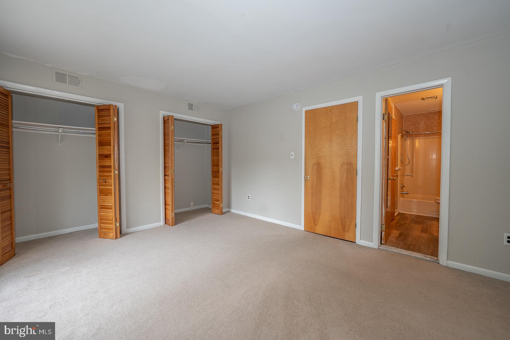 HICKORY HILL - Residential