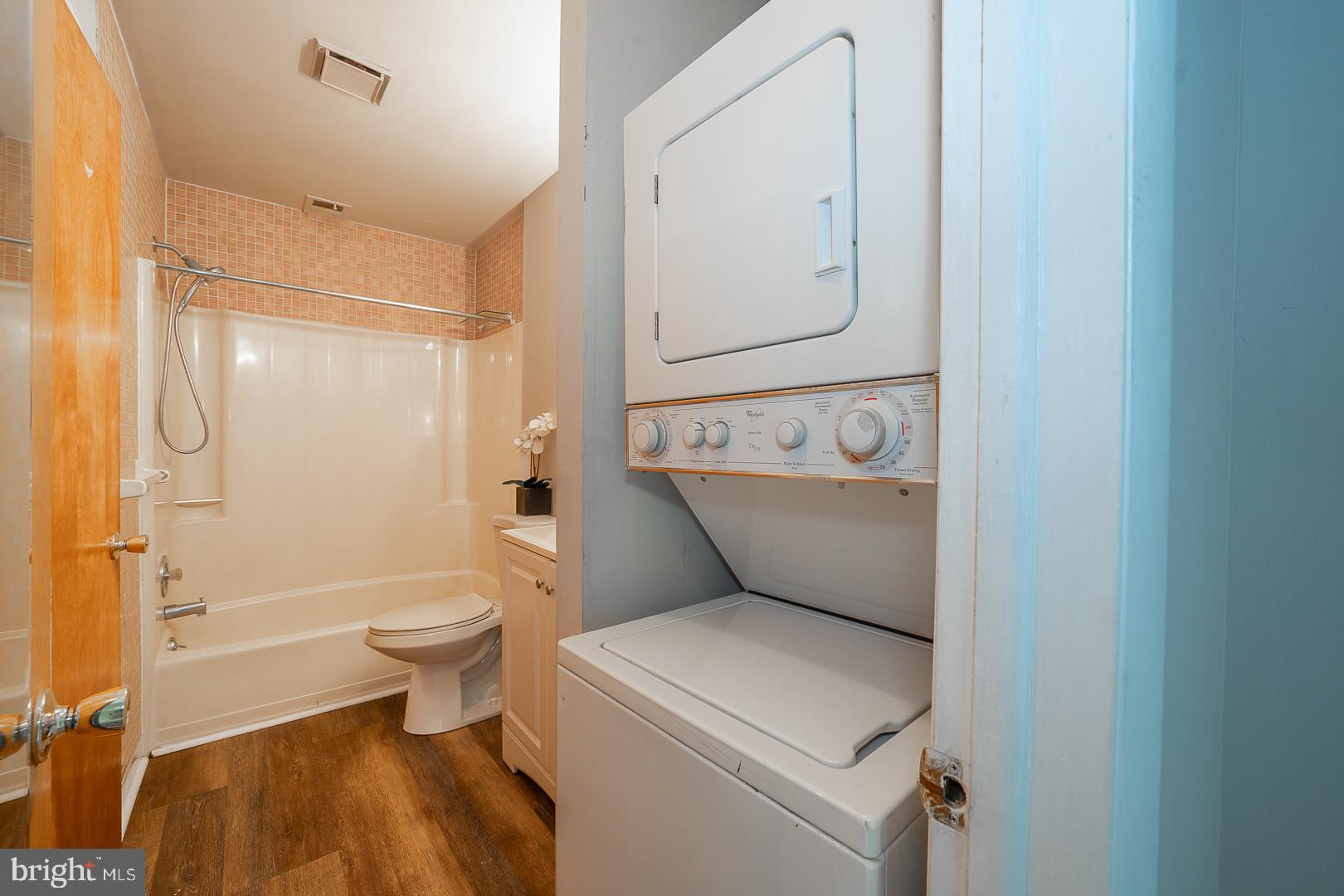 HICKORY HILL - Residential