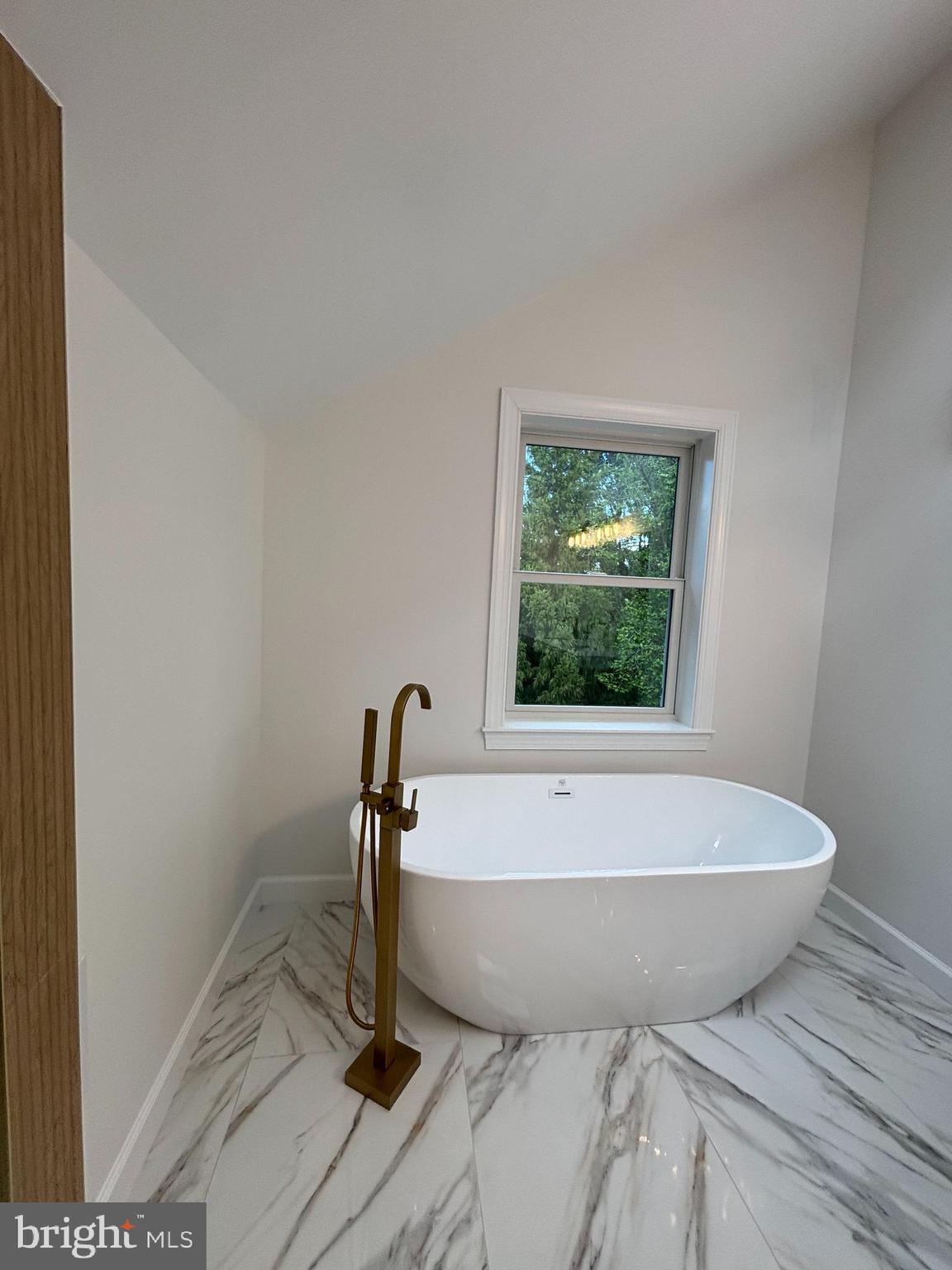 BEALLMOUNT - Residential