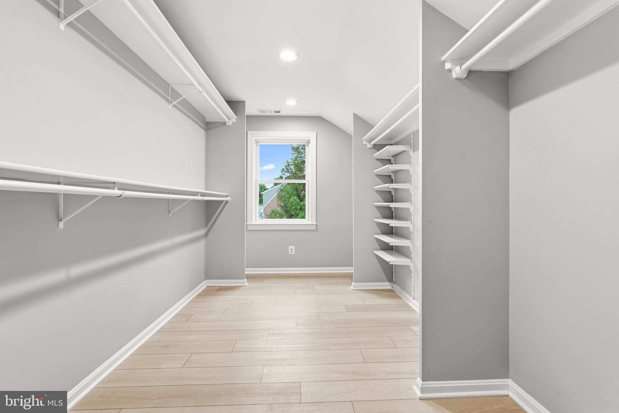 BEALLMOUNT - Residential