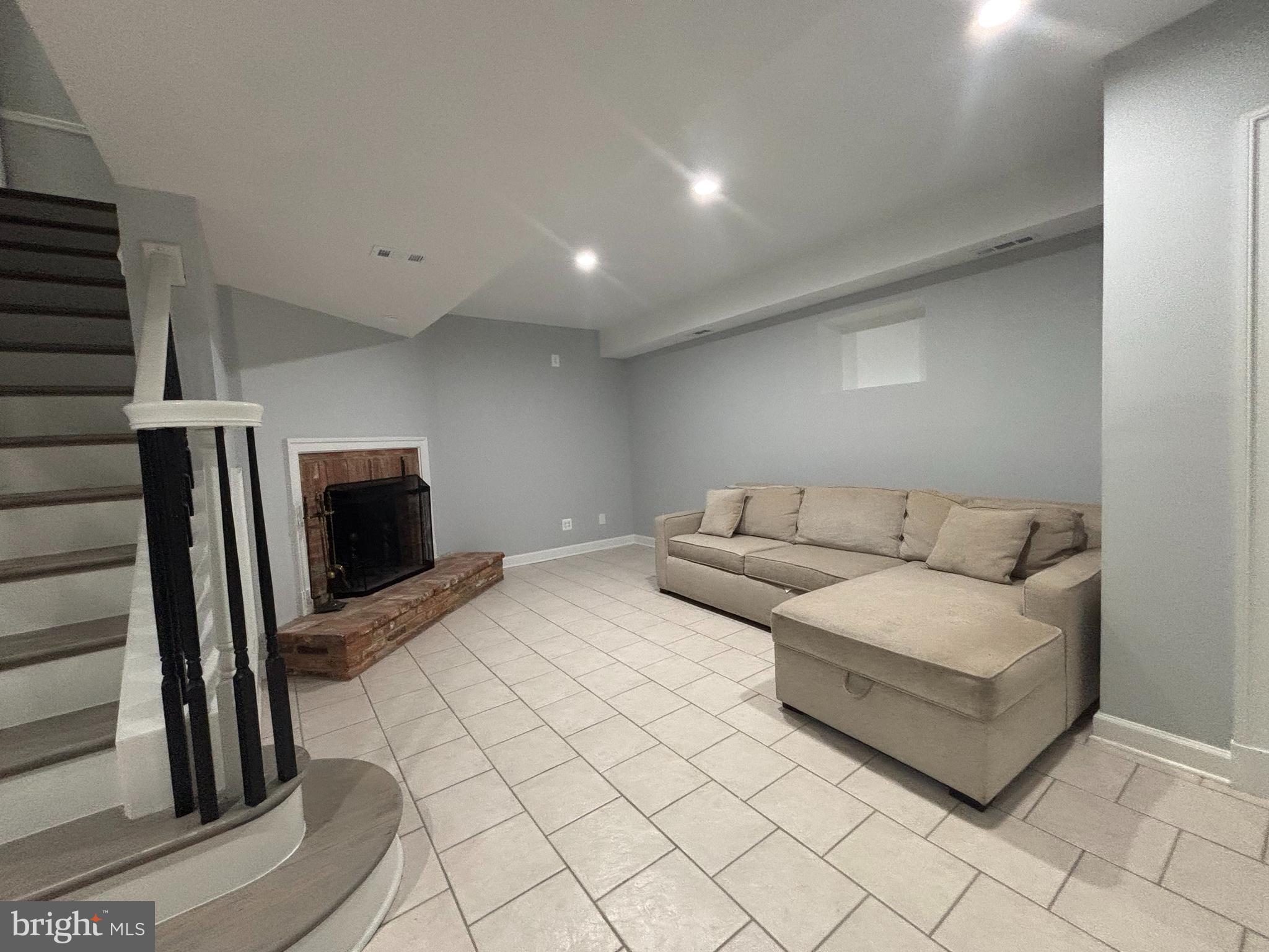 BEALLMOUNT - Residential