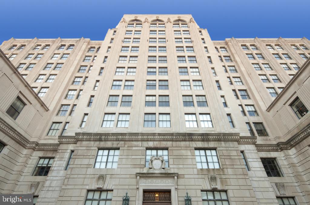 ART MUSEUM AREA - Residential Lease