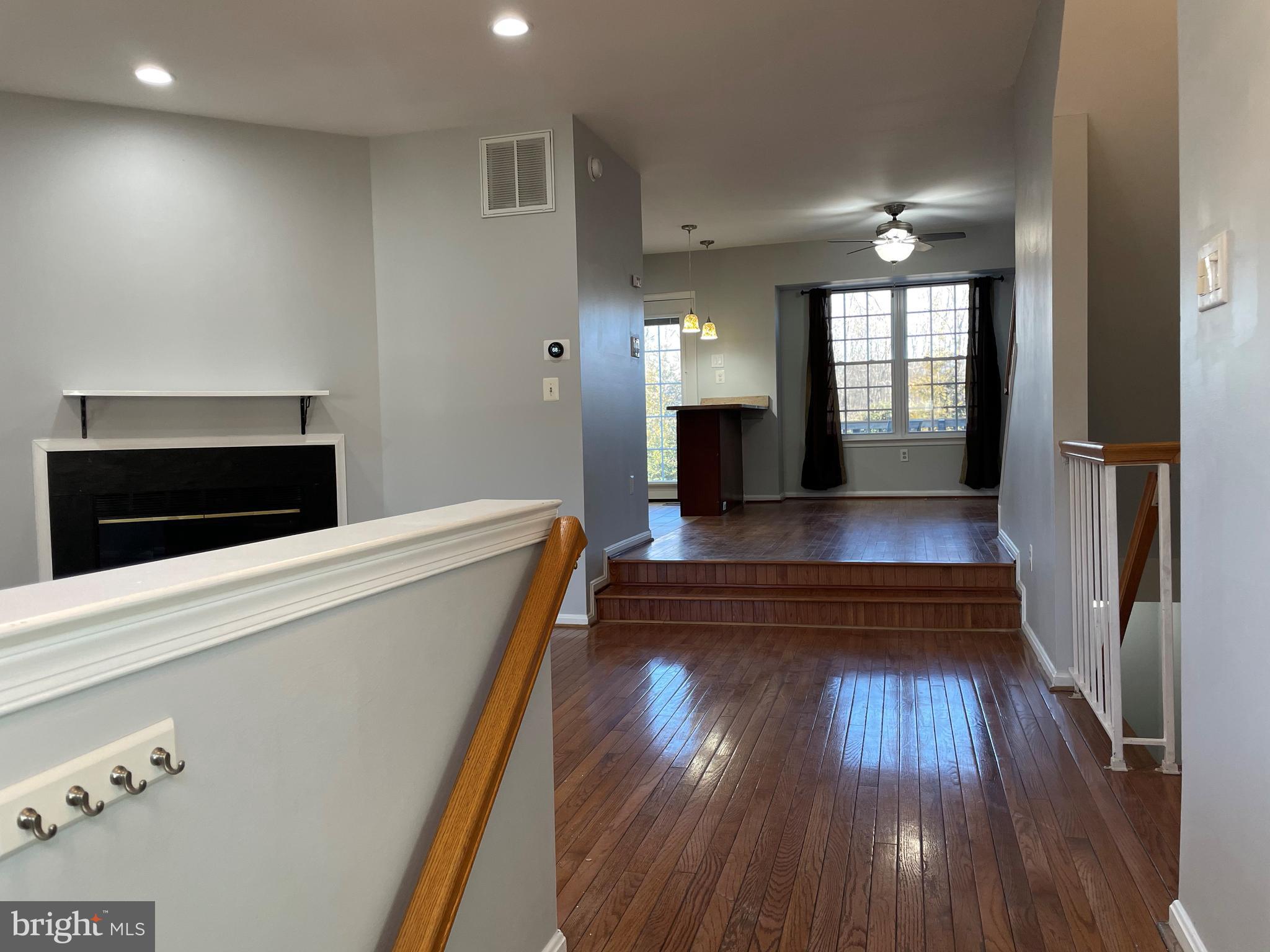 SEQUOIA LEA - Residential Lease