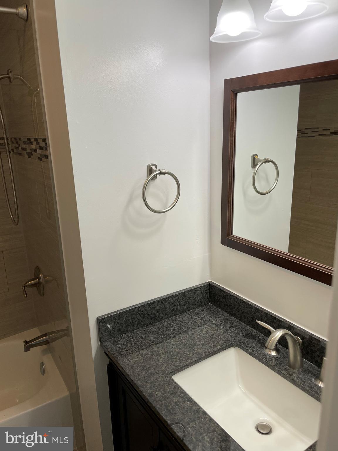 SEQUOIA LEA - Residential Lease