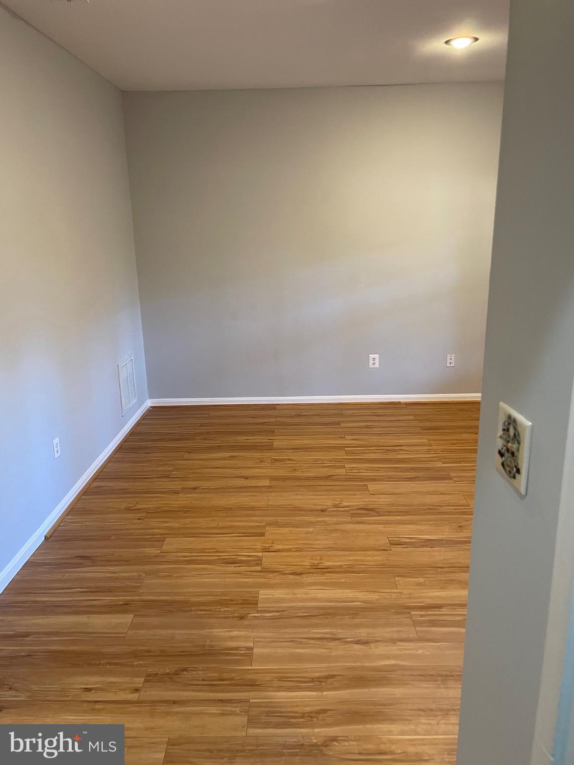 SEQUOIA LEA - Residential Lease