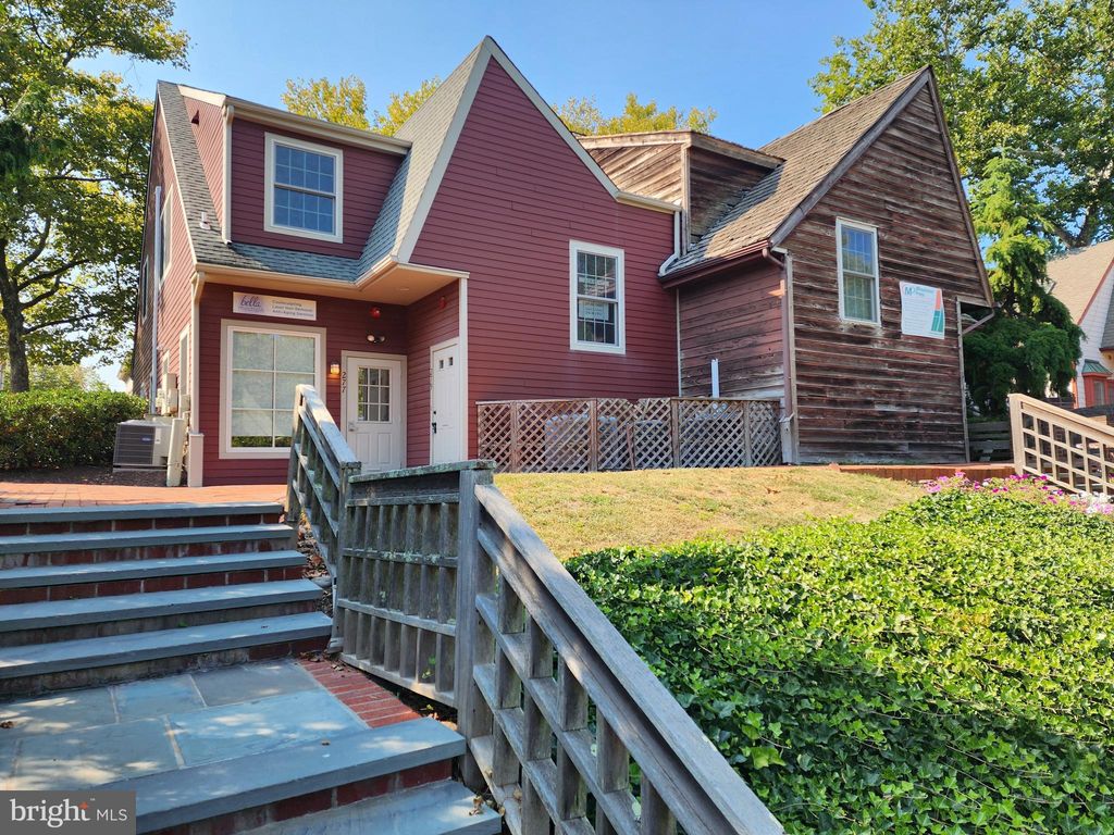 Photo of 295 N Sycamore Street #279, NEWTOWN, PA 18940 (MLS # PABU2113376)