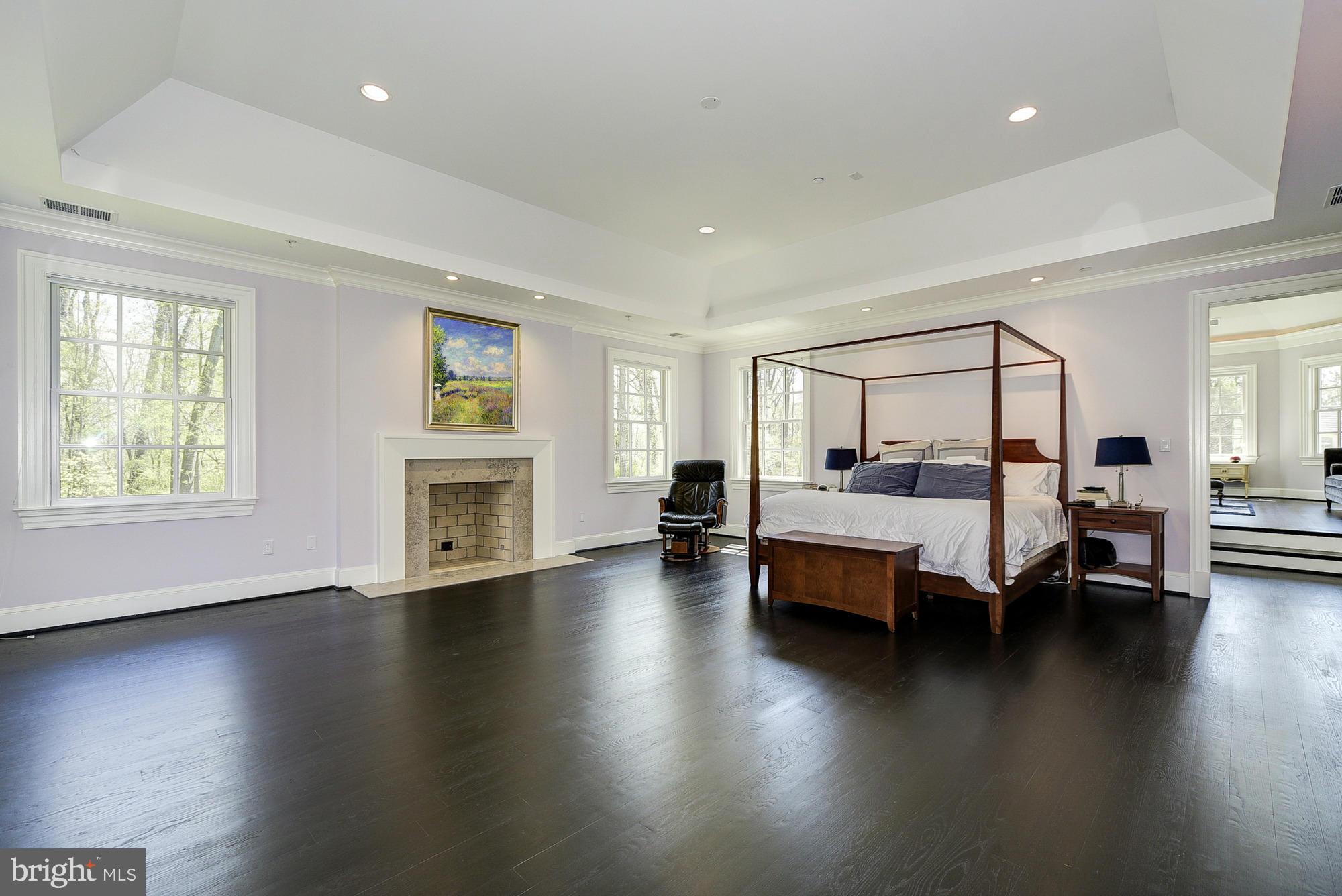 BRADLEY HILLS GROVE - Residential