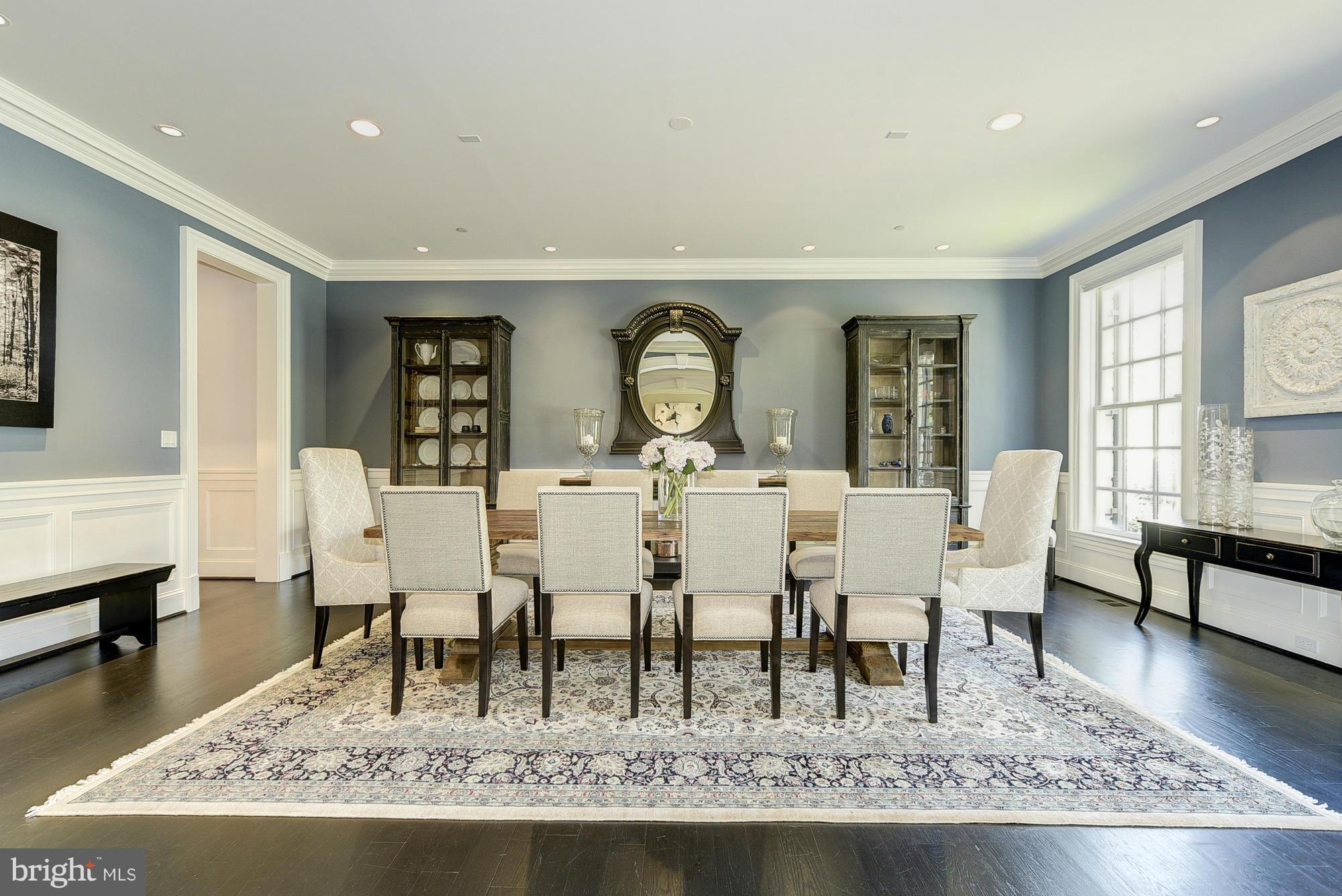 BRADLEY HILLS GROVE - Residential