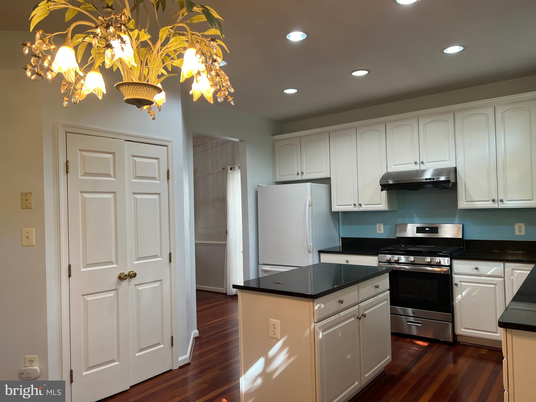 QUINCE ORCHARD PARK - Residential Lease