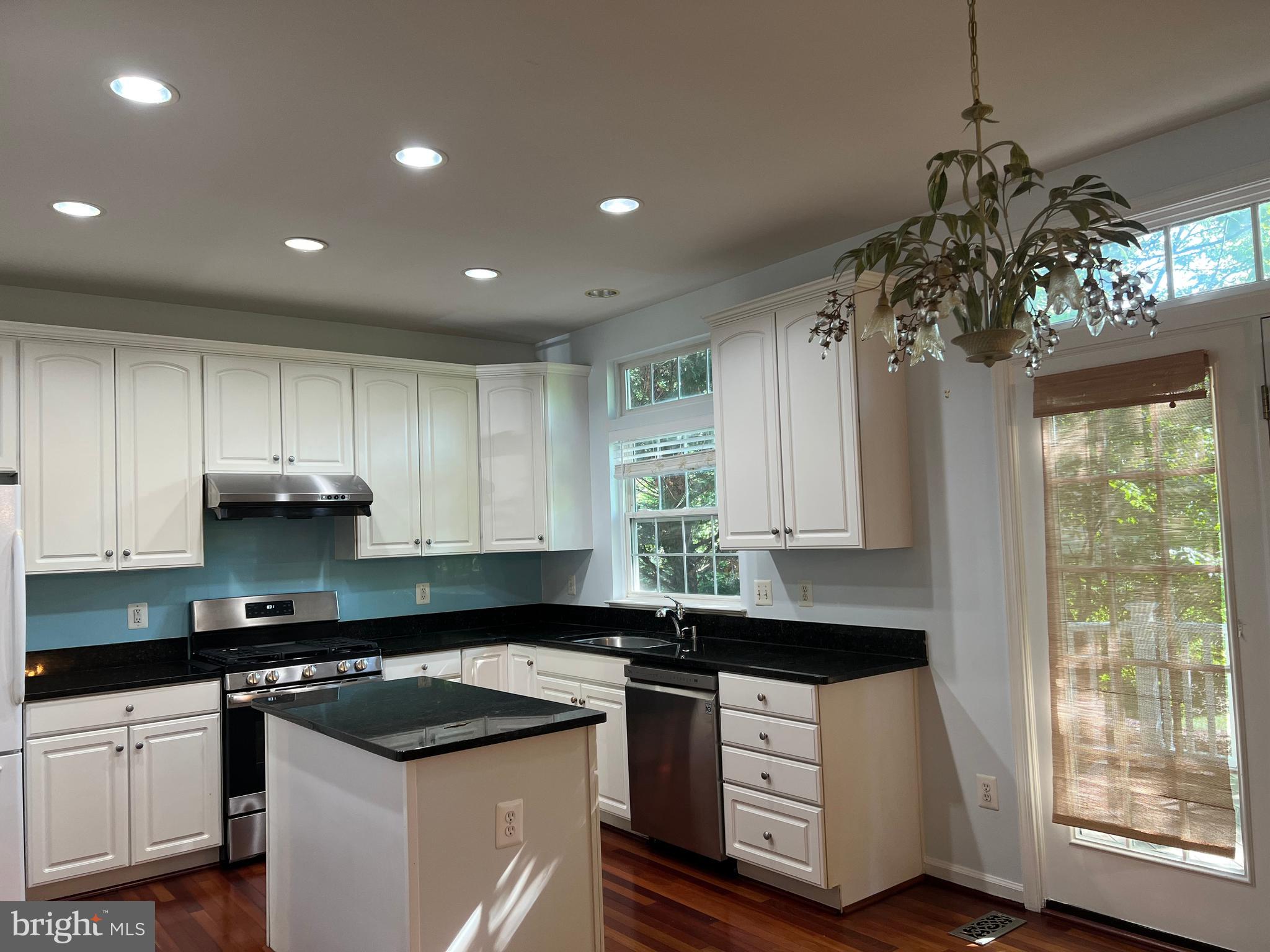 QUINCE ORCHARD PARK - Residential Lease