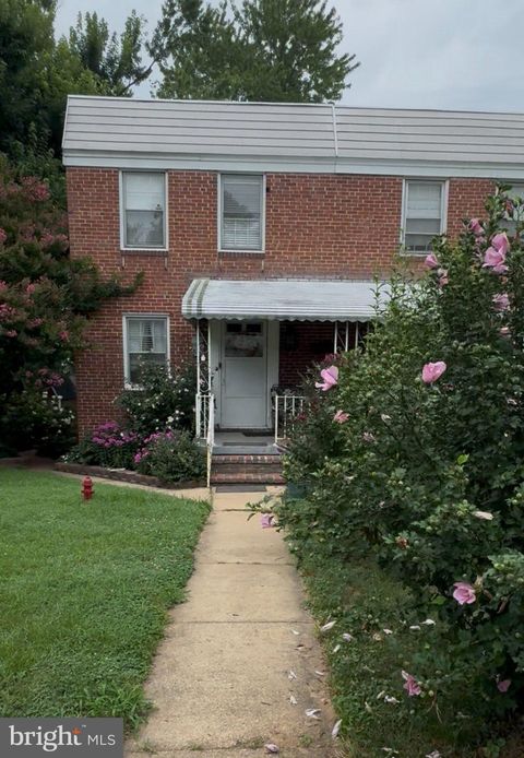 Photo of 2411 Arbuton Avenue, BALTIMORE, MD 21230 (MLS # MDBA2209188)