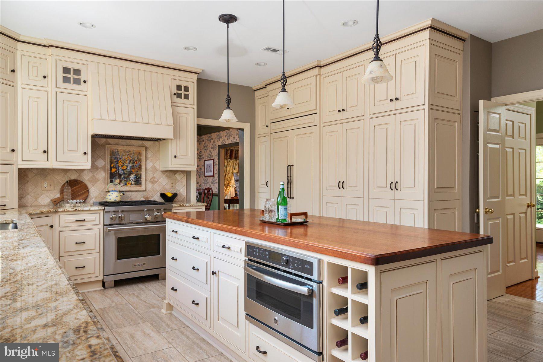 ASHLEIGH KNOLLS - Residential