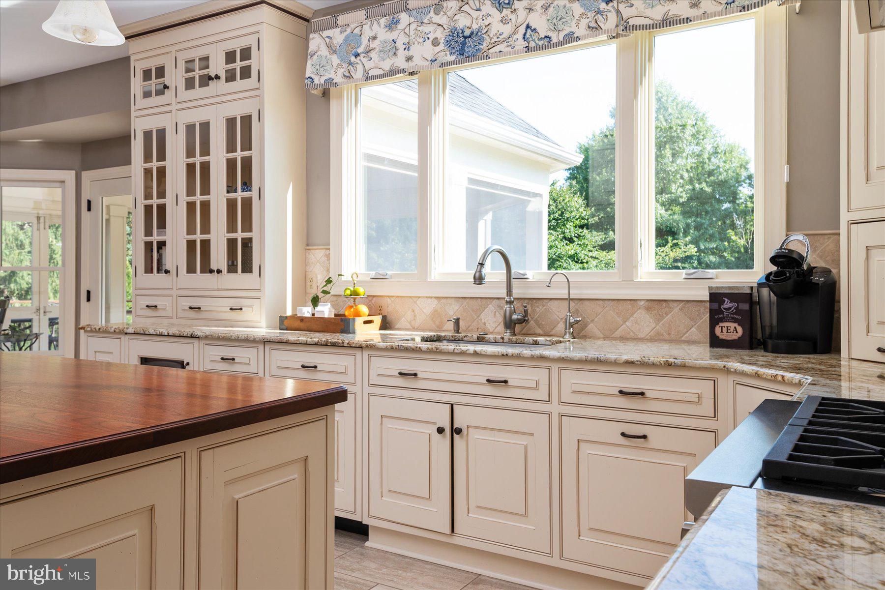 ASHLEIGH KNOLLS - Residential