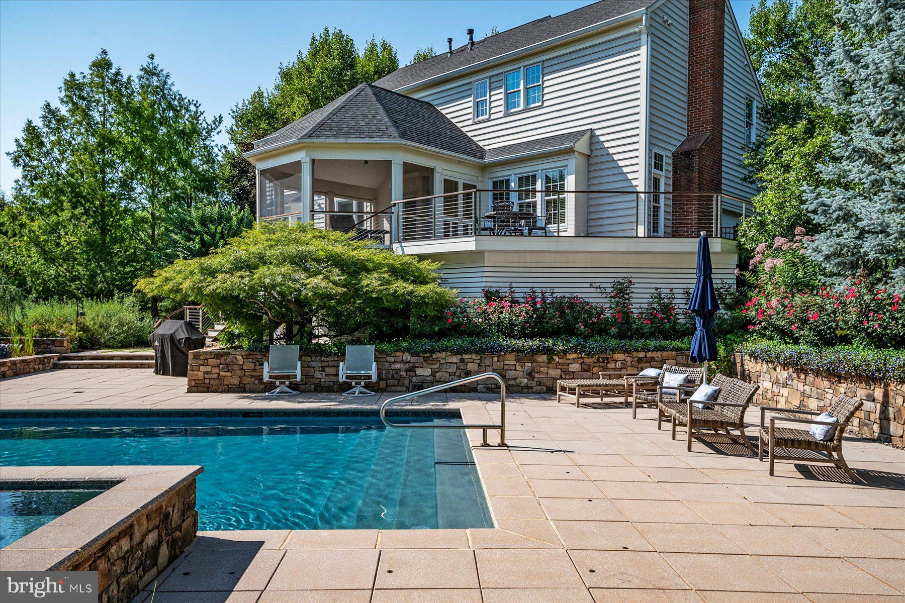 ASHLEIGH KNOLLS - Residential