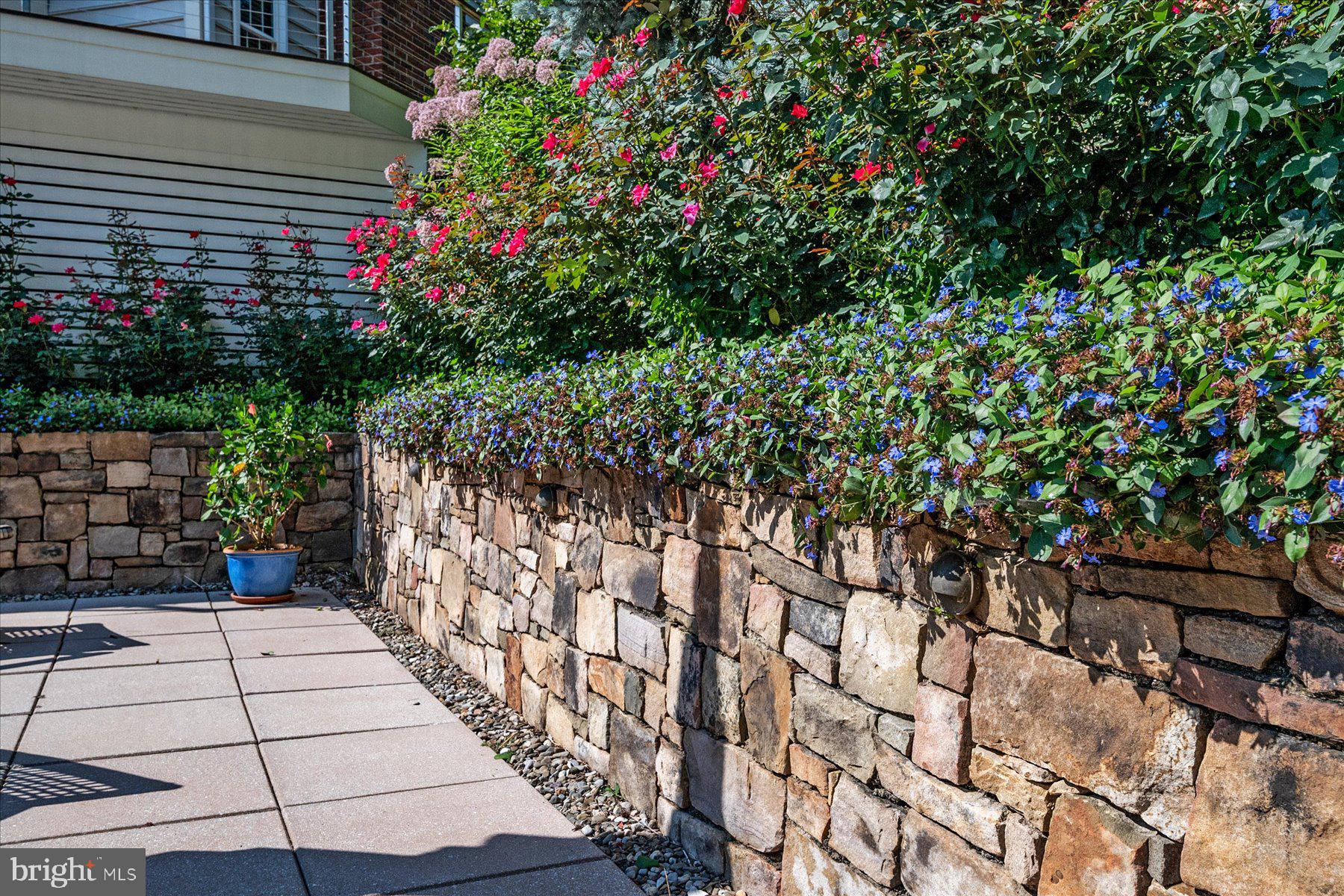 ASHLEIGH KNOLLS - Residential