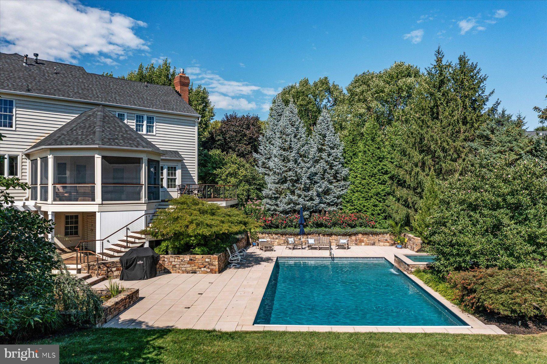 ASHLEIGH KNOLLS - Residential