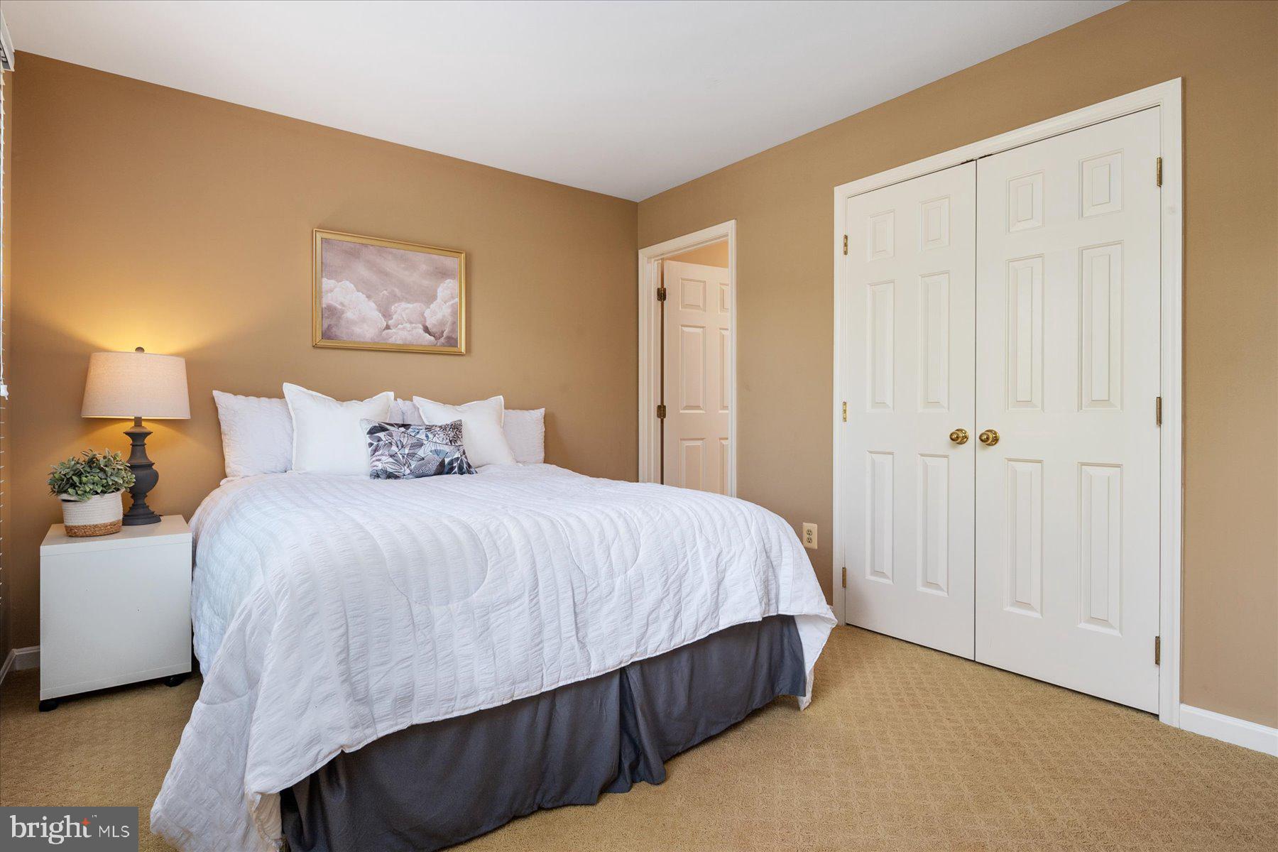 ASHLEIGH KNOLLS - Residential