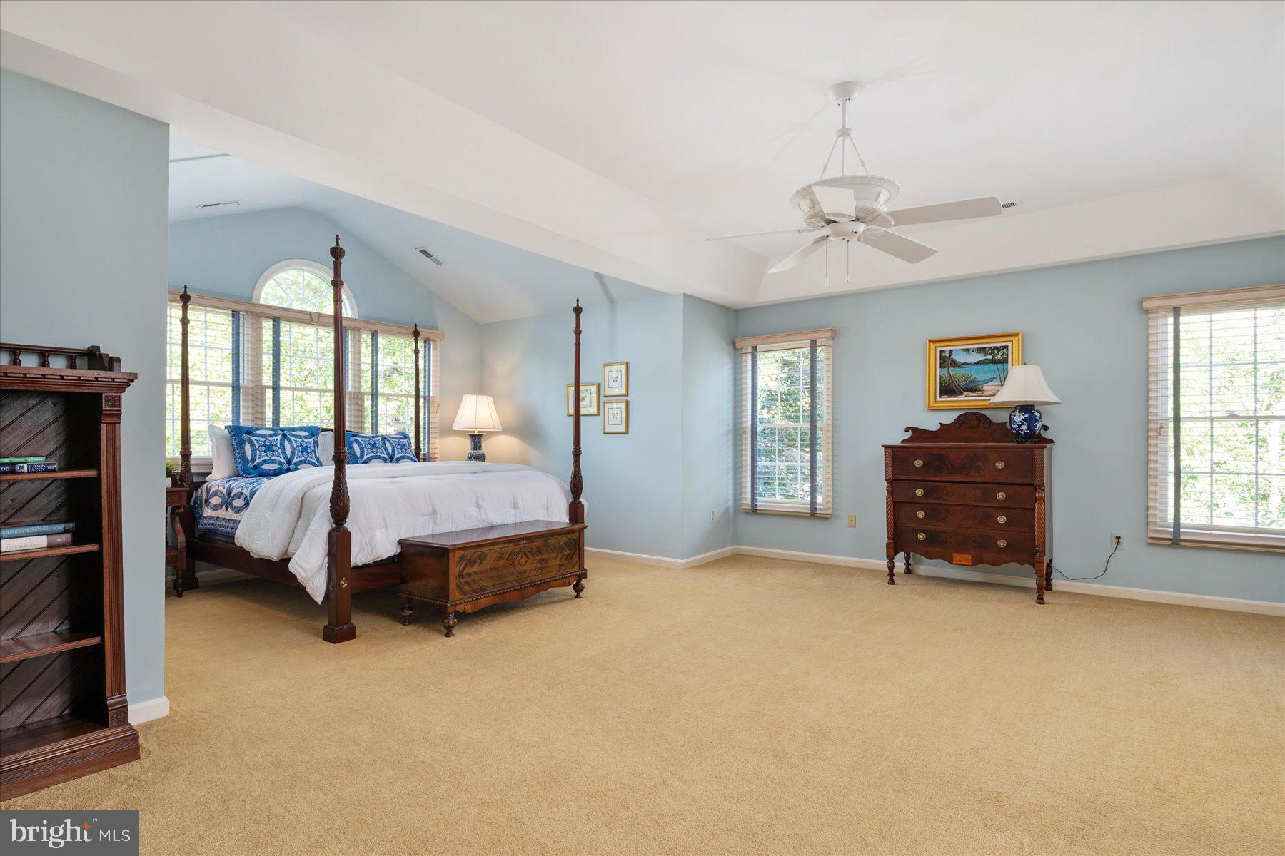 ASHLEIGH KNOLLS - Residential