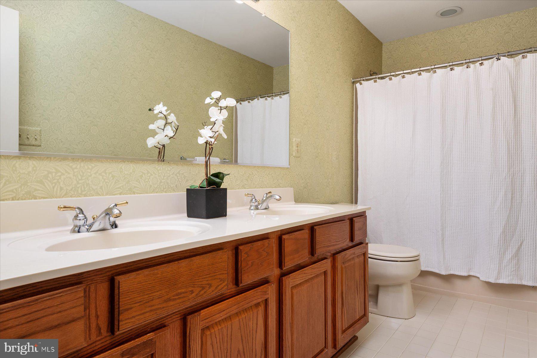 ASHLEIGH KNOLLS - Residential