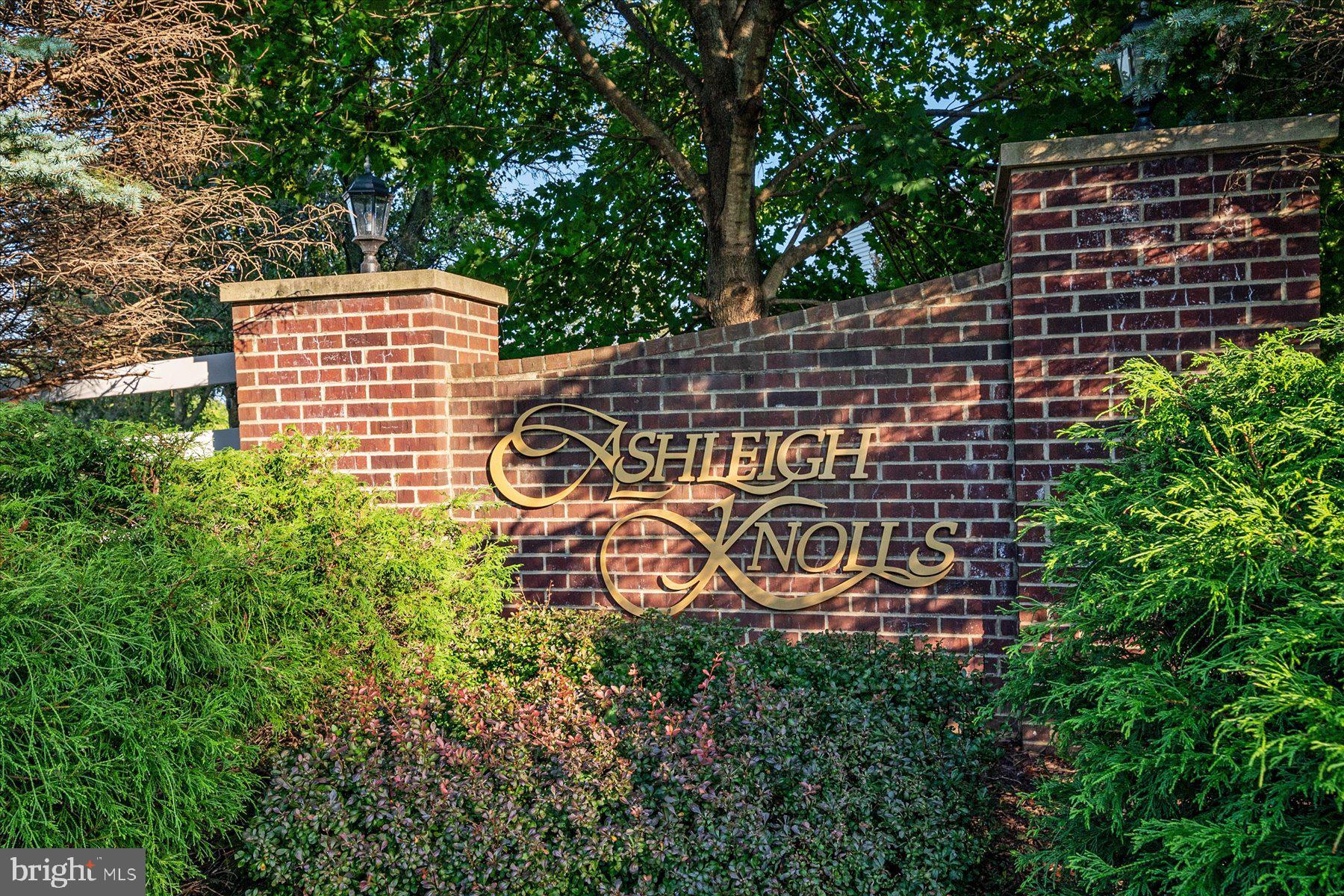 ASHLEIGH KNOLLS - Residential