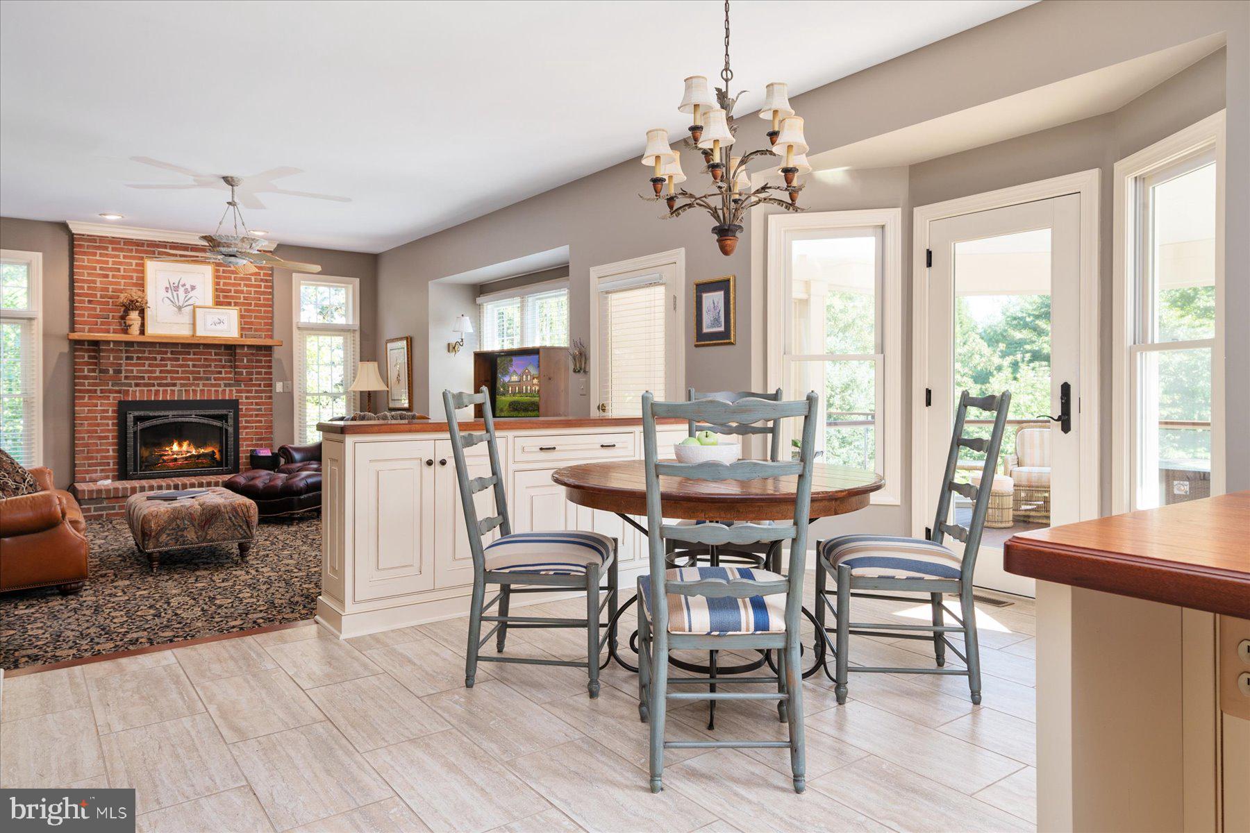 ASHLEIGH KNOLLS - Residential