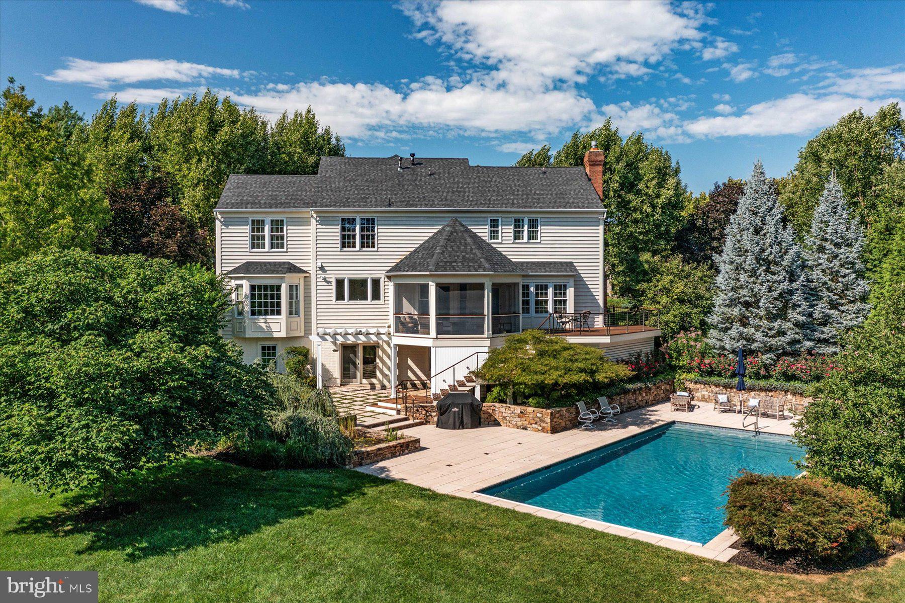 ASHLEIGH KNOLLS - Residential