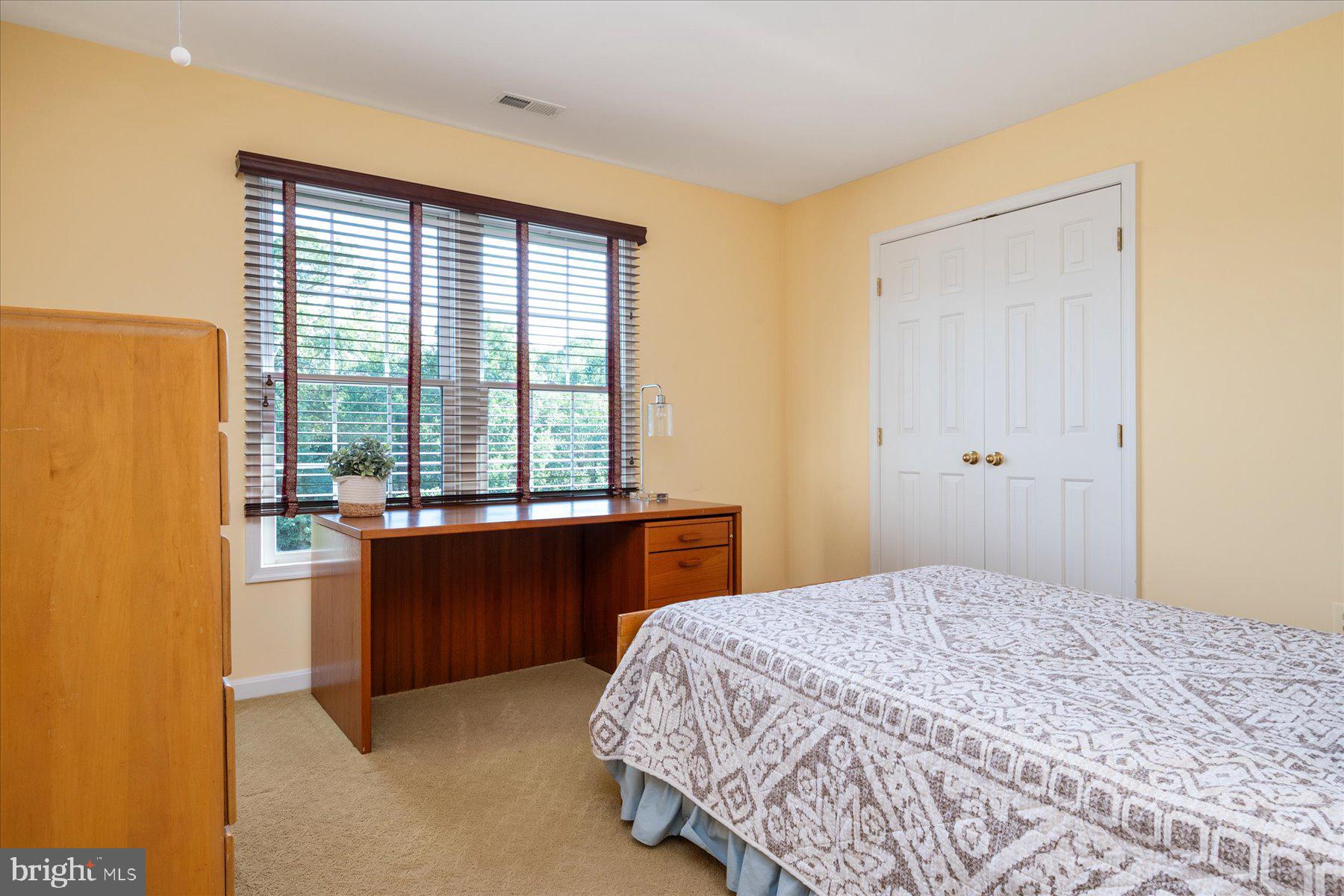 ASHLEIGH KNOLLS - Residential