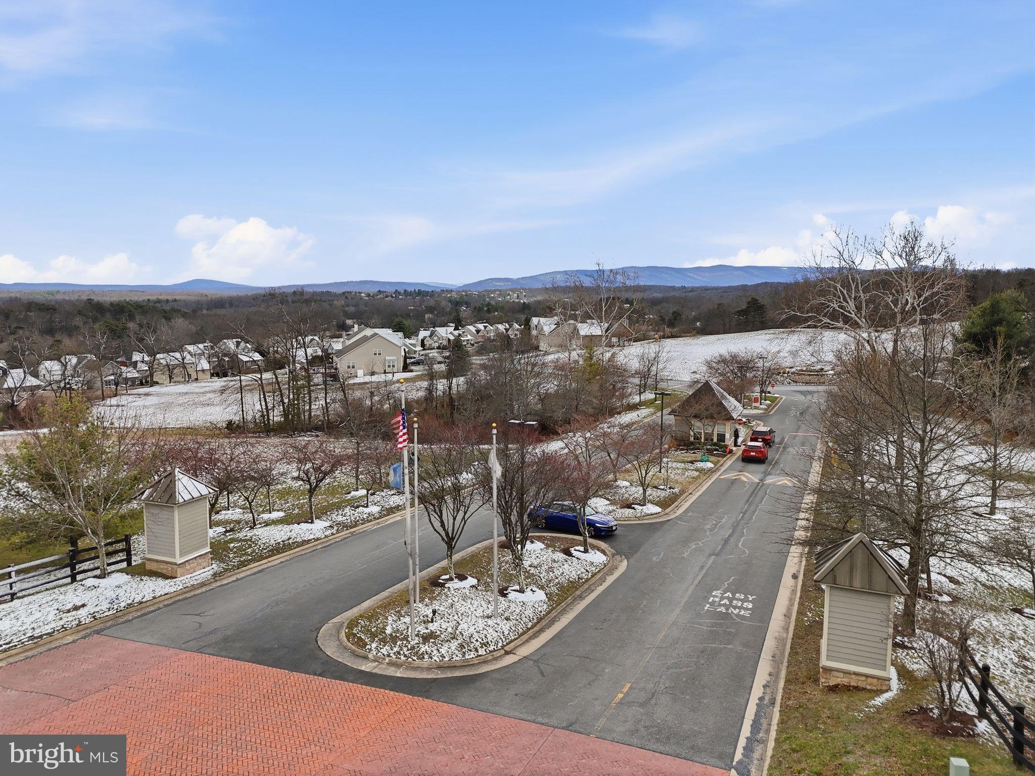 LAKE HOLIDAY ESTATES - Residential