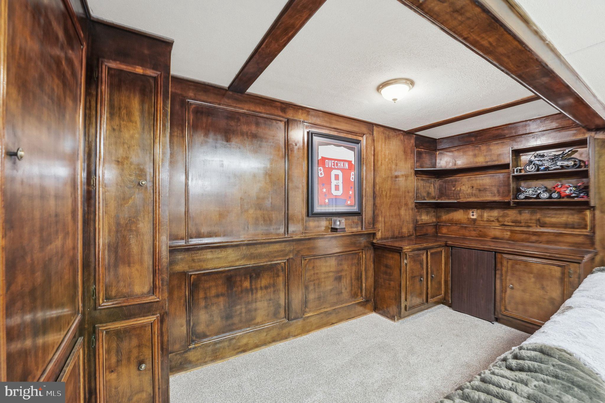 LAKE HOLIDAY ESTATES - Residential