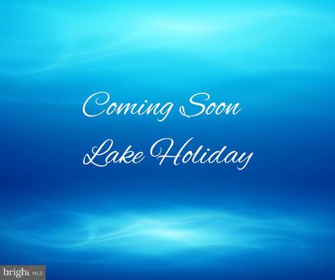 Photo of 207 Laurel Drive, CROSS JUNCTION, VA 22625 (MLS # VAFV2040190)