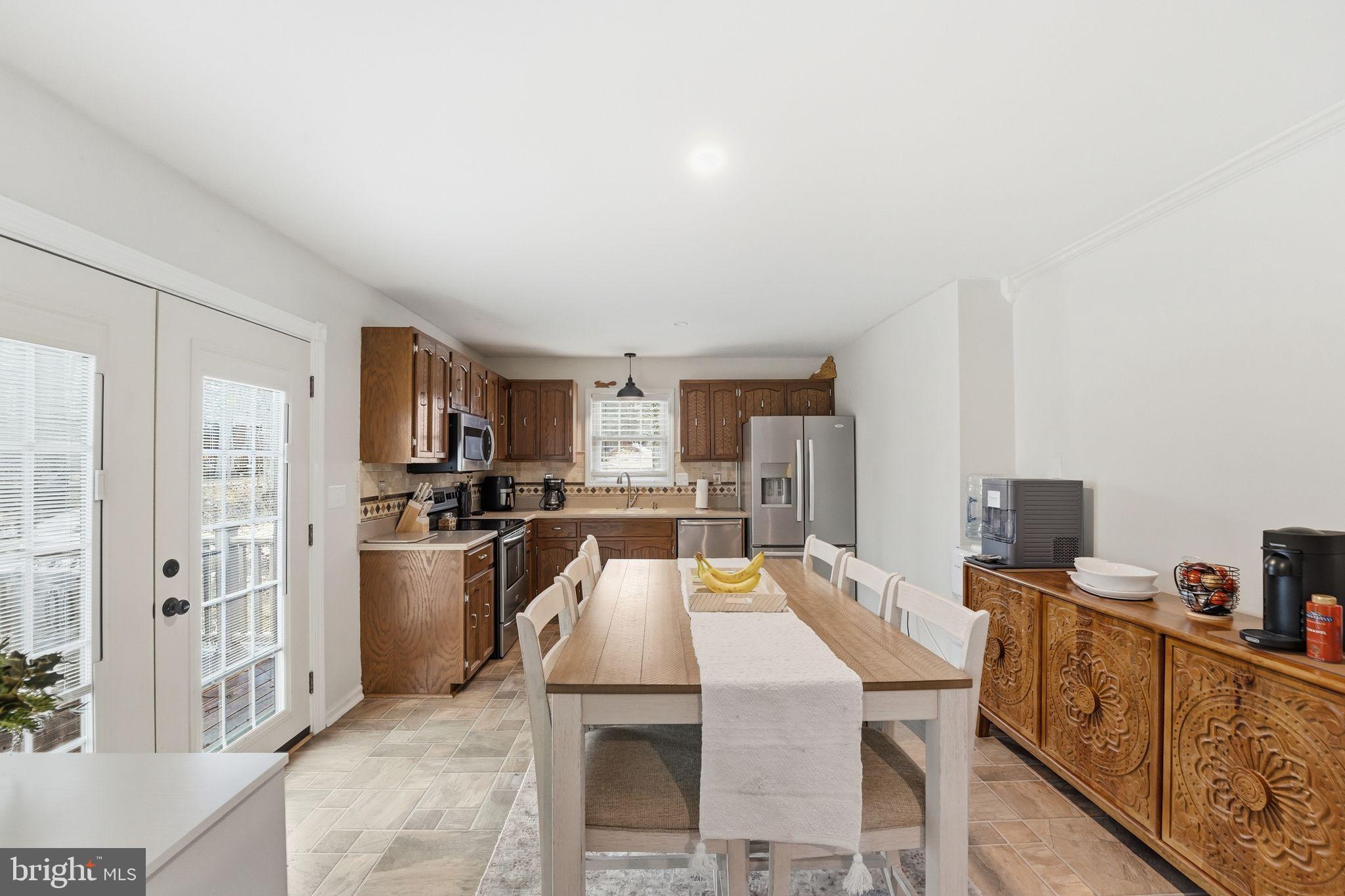 LAKE HOLIDAY ESTATES - Residential