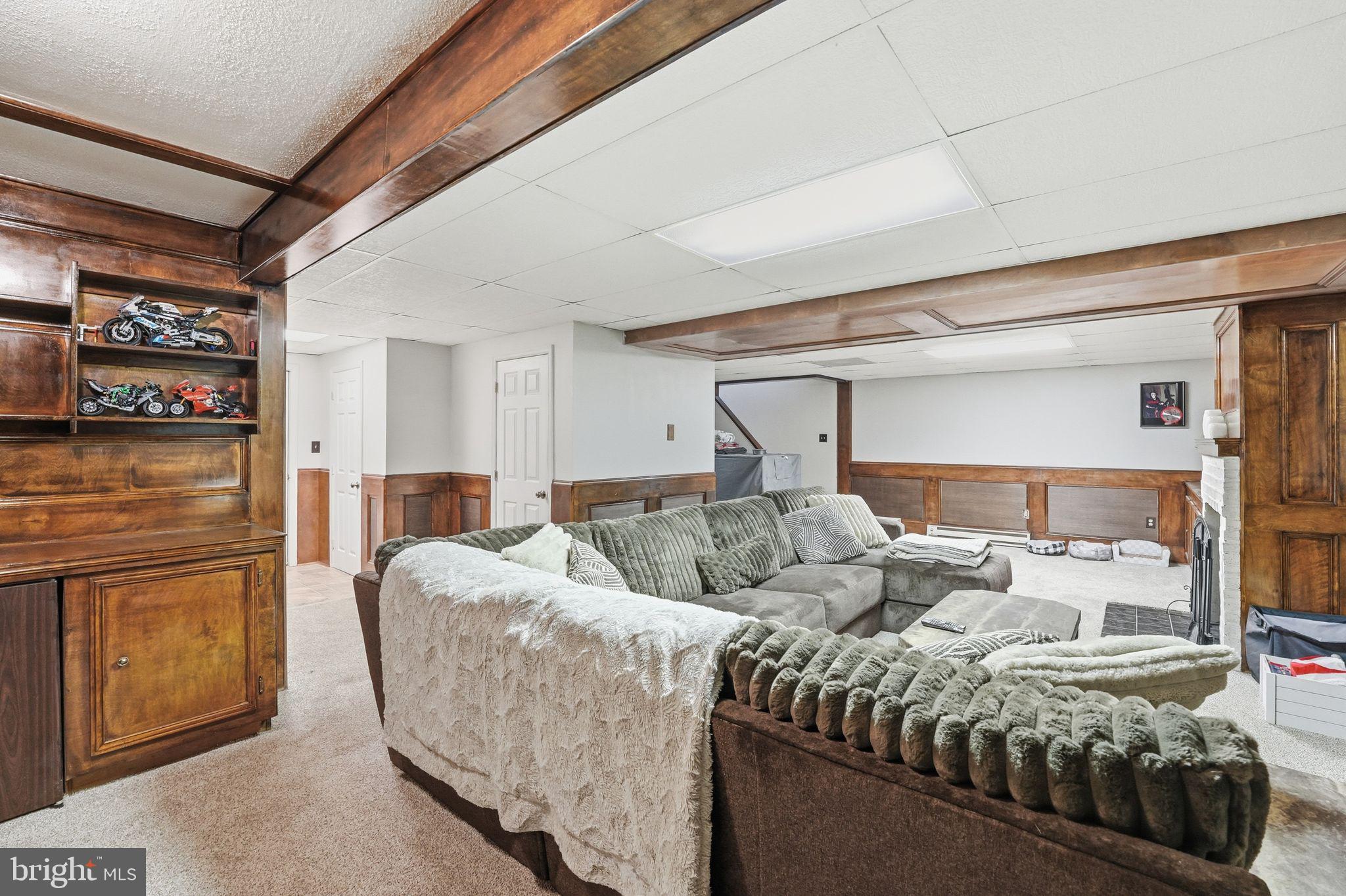 LAKE HOLIDAY ESTATES - Residential